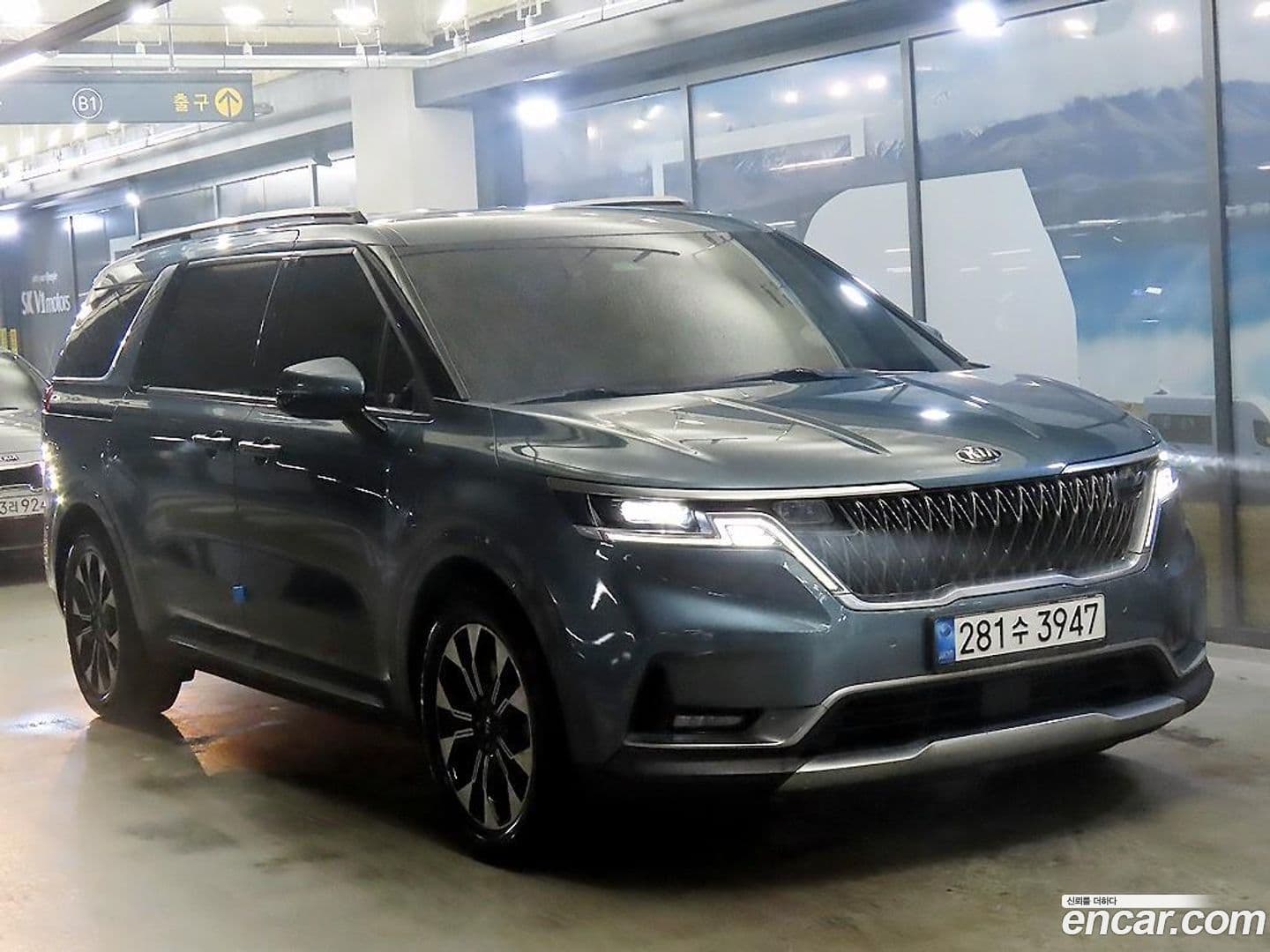 Main__Slider__Photo:Canival Kia 2020.8-0
