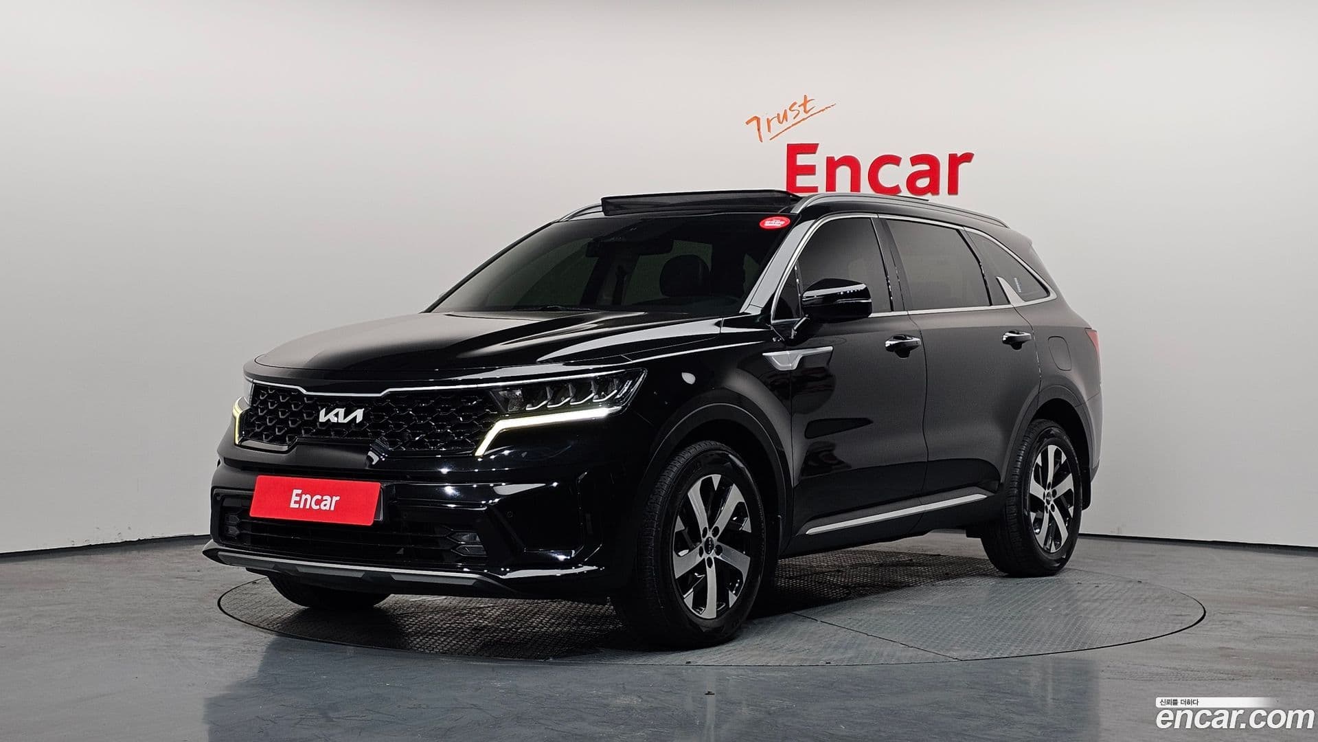 Main__Slider__Photo:Sorento Kia 2021.11-0