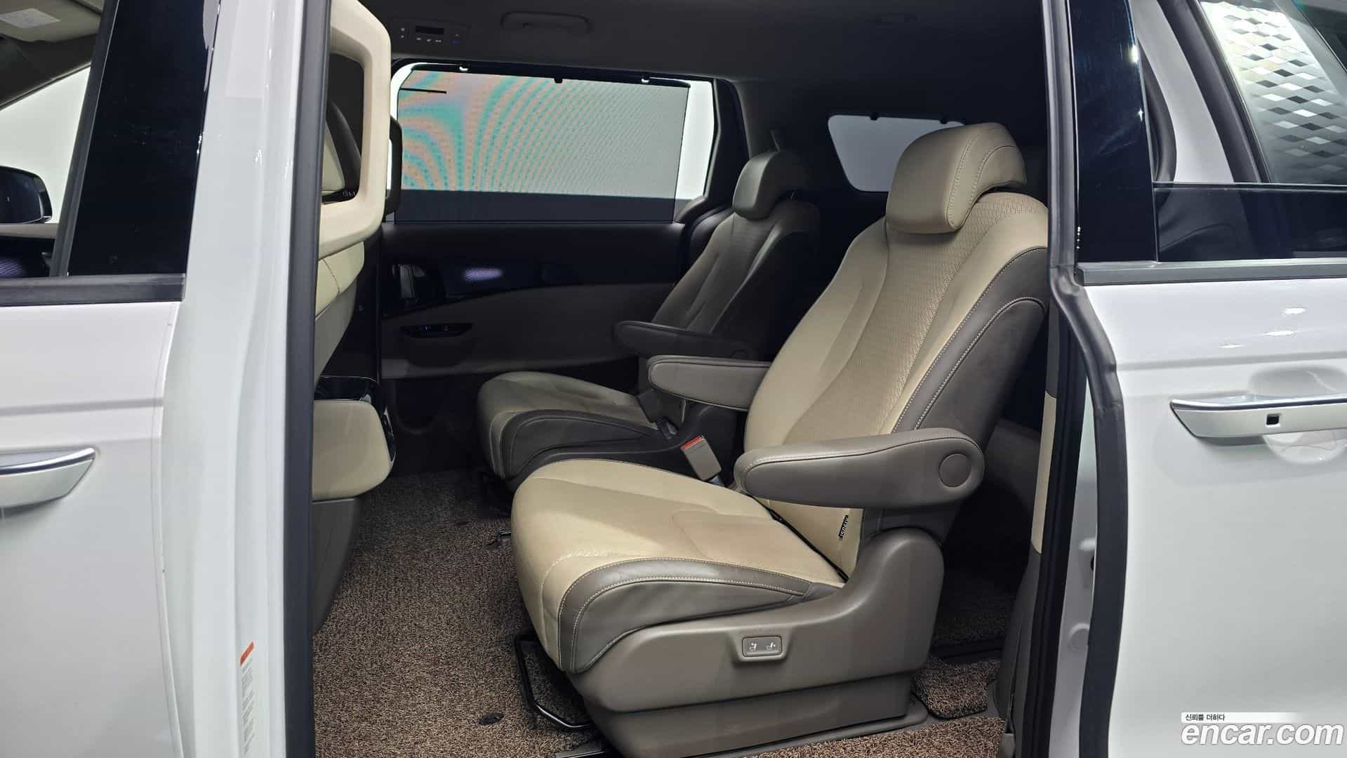 Canival Kia 2022.9-OPTION-016