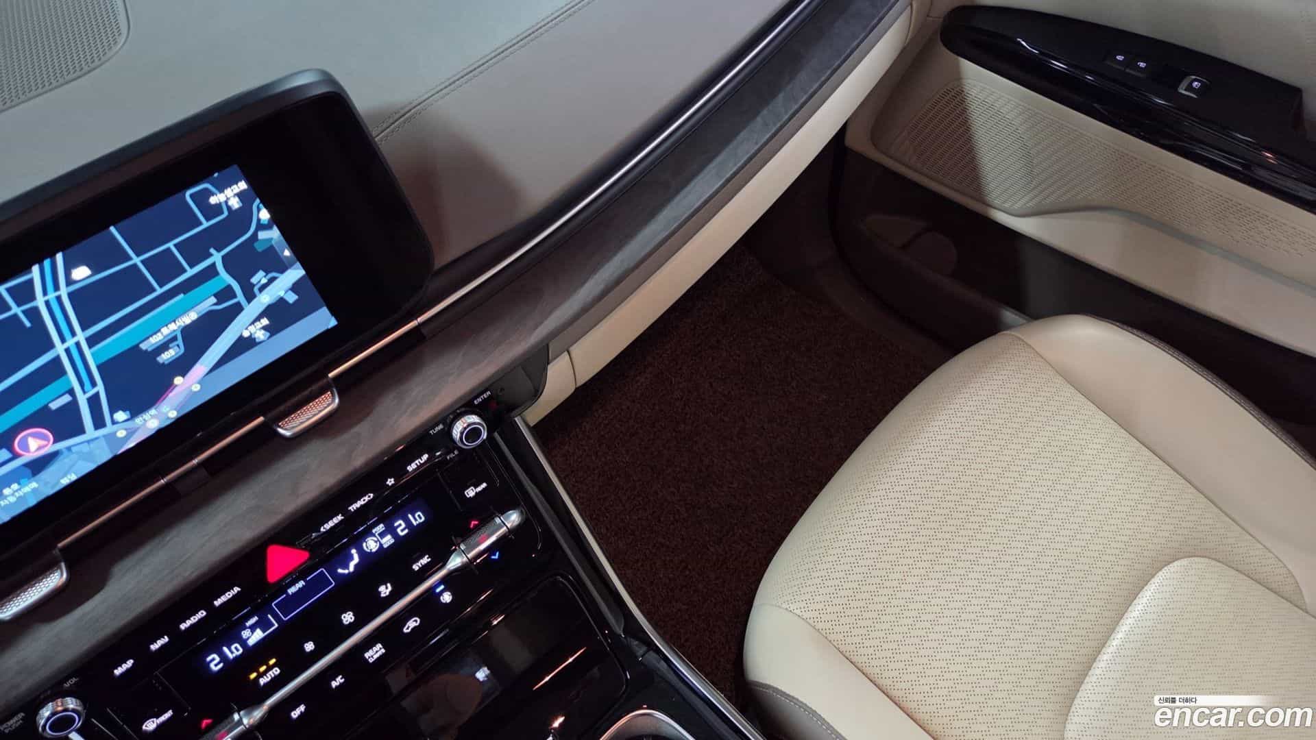 Canival Kia 2022.9-OPTION-021