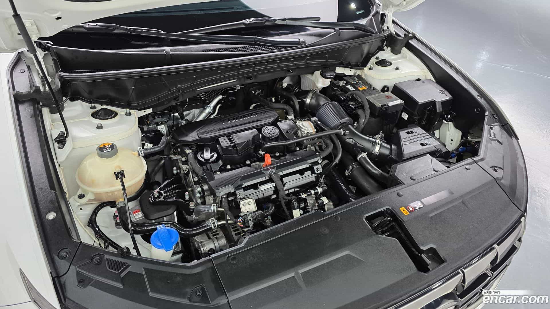 Tucson Hyundai 2021.1-INNER-006