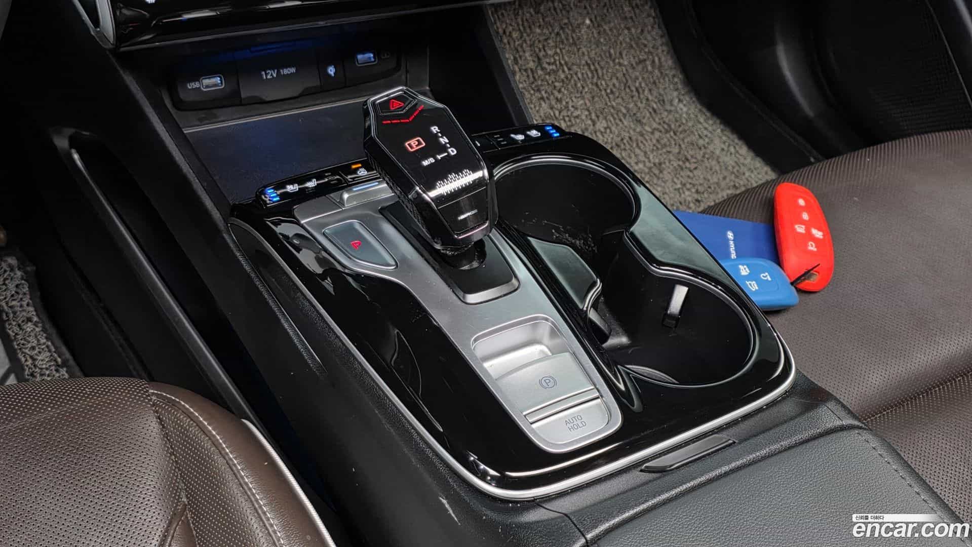 Tucson Hyundai 2021.1-INNER-009