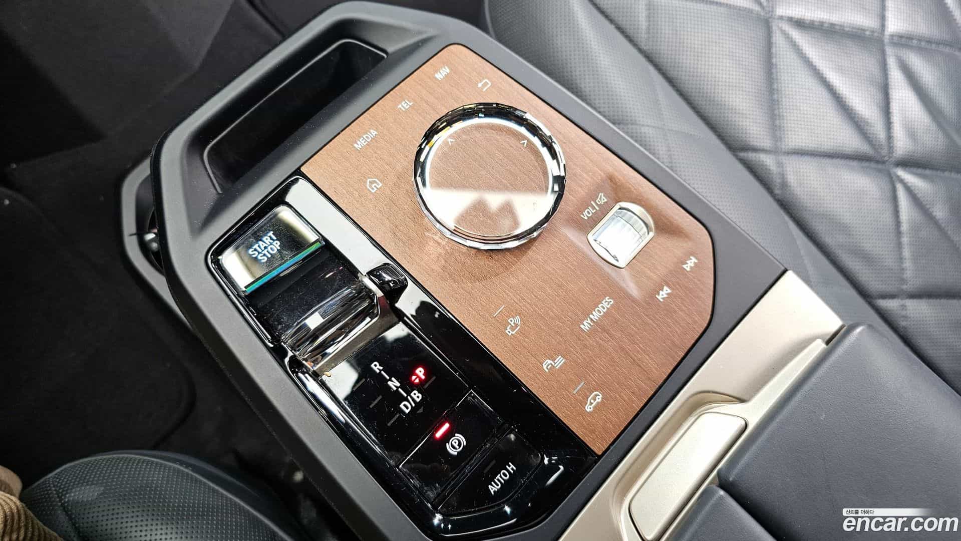iX BMW 2022.8-INNER-009