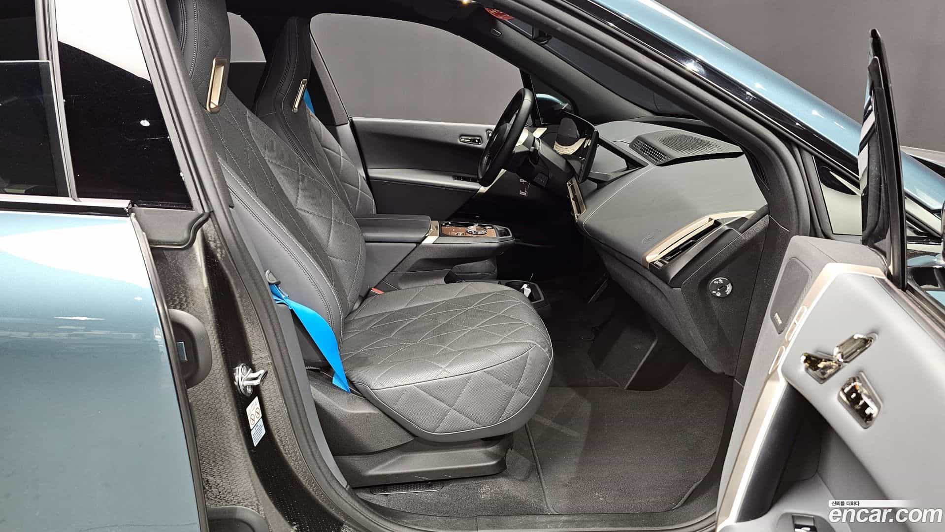 iX BMW 2022.8-OPTION-015