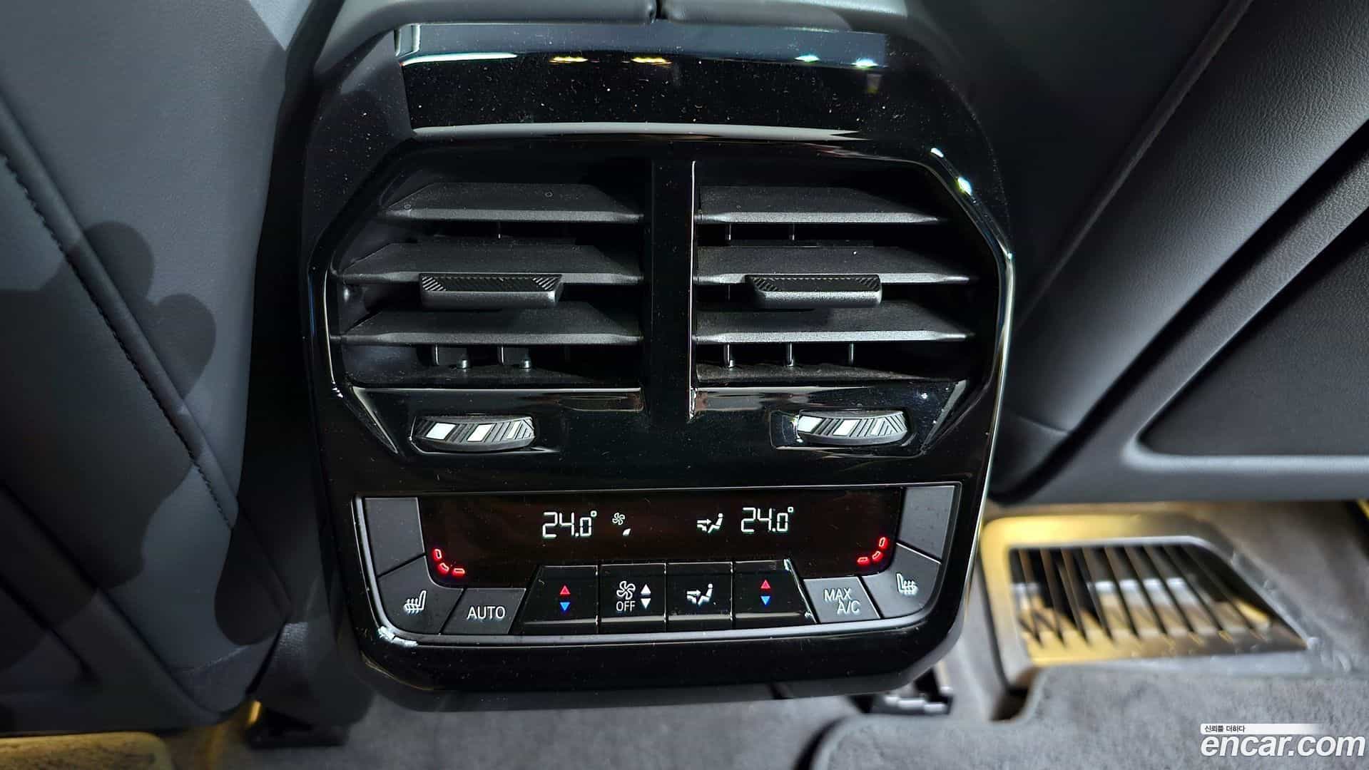 iX BMW 2022.8-OPTION-022