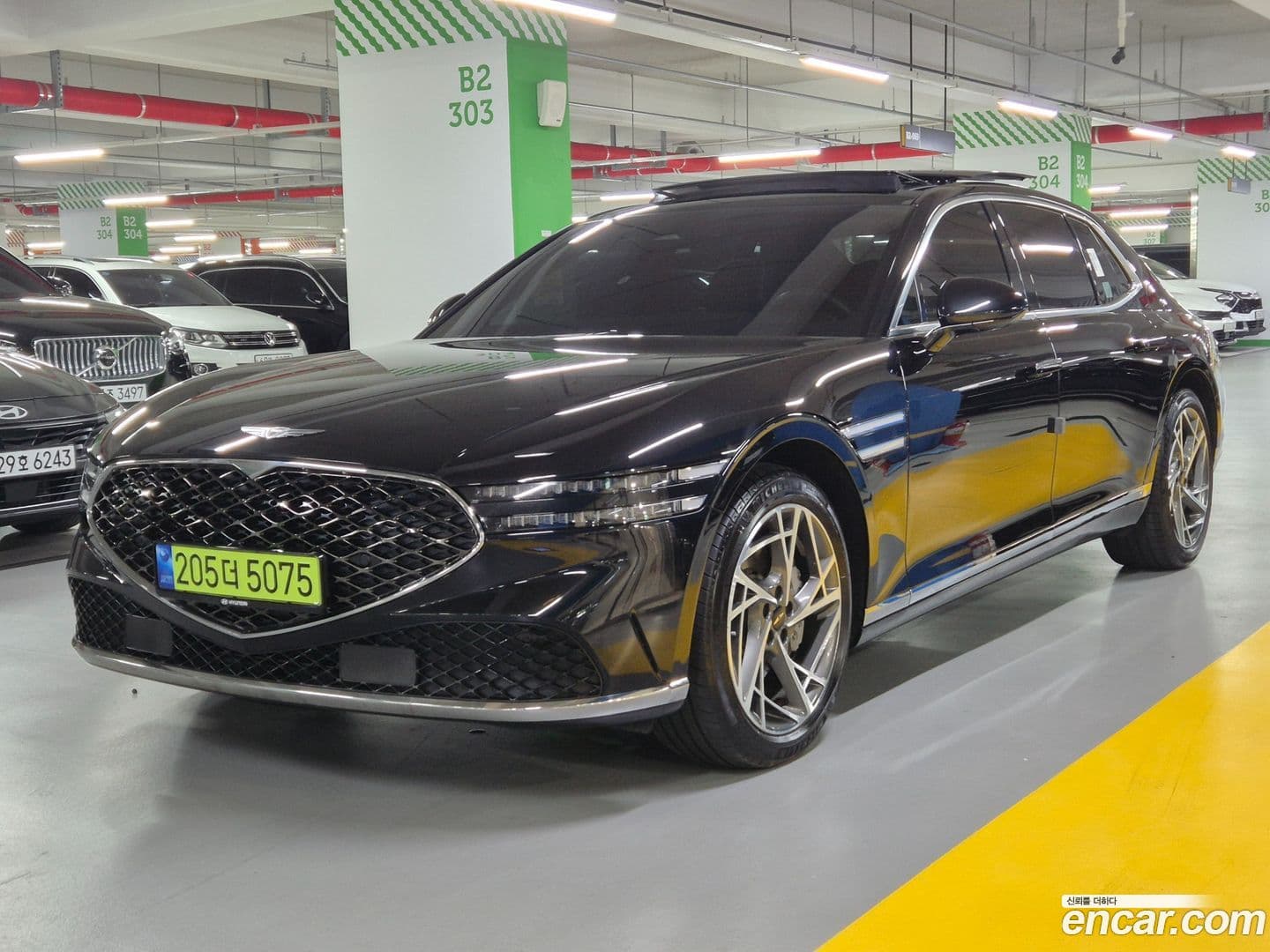 Main__Slider__Photo:G90 Genesis 2022.5-0