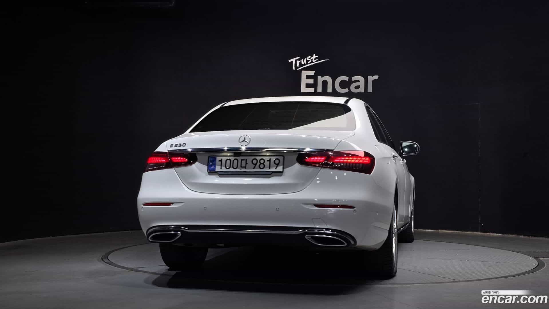 E-Class Mercedes-Benz 2020.11-OUTER-004