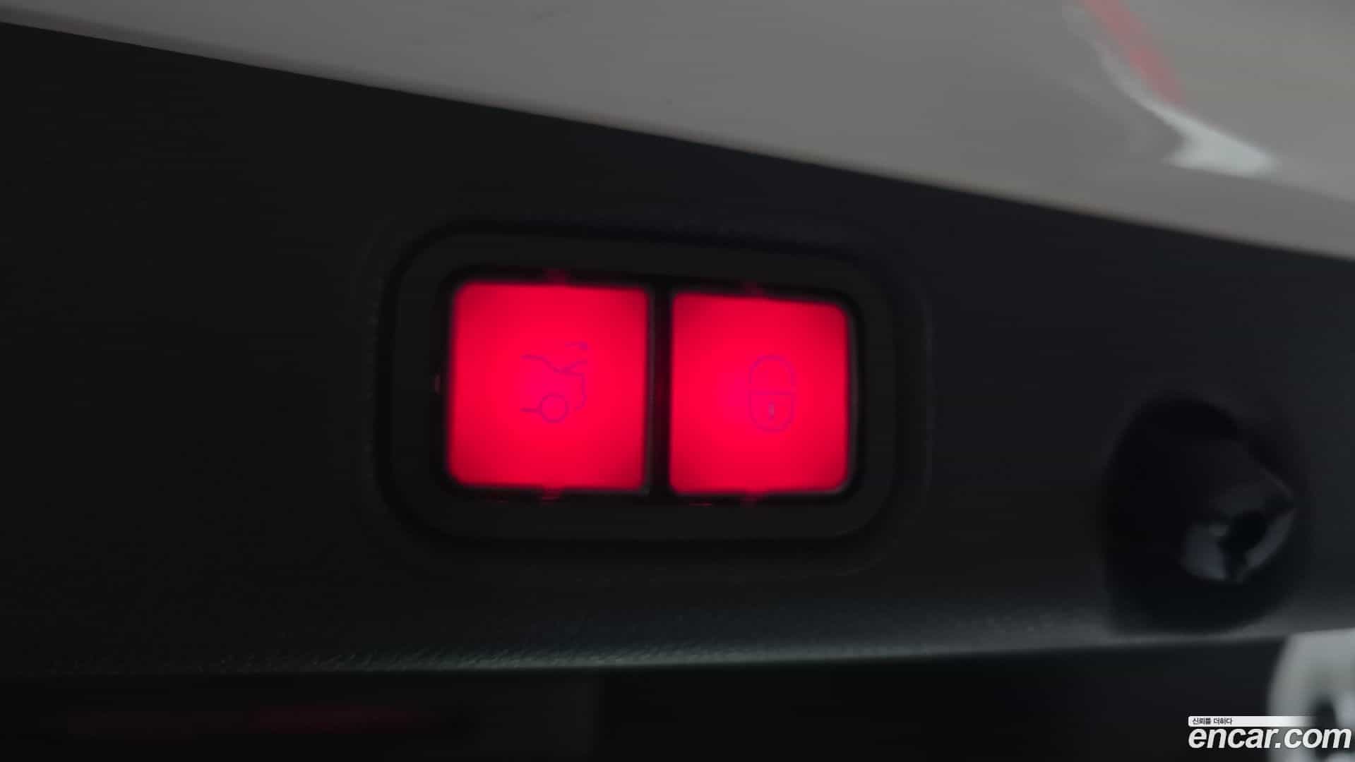 E-Class Mercedes-Benz 2020.11-OPTION-024