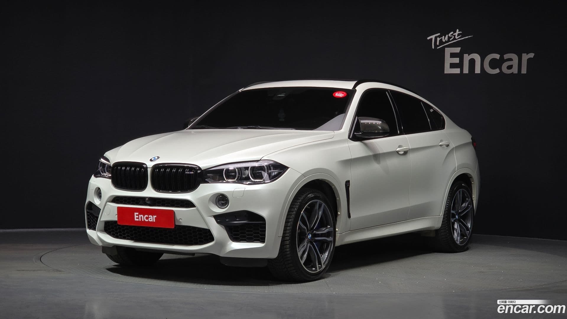 Main__Slider__Photo:X6M BMW 2019.11-0
