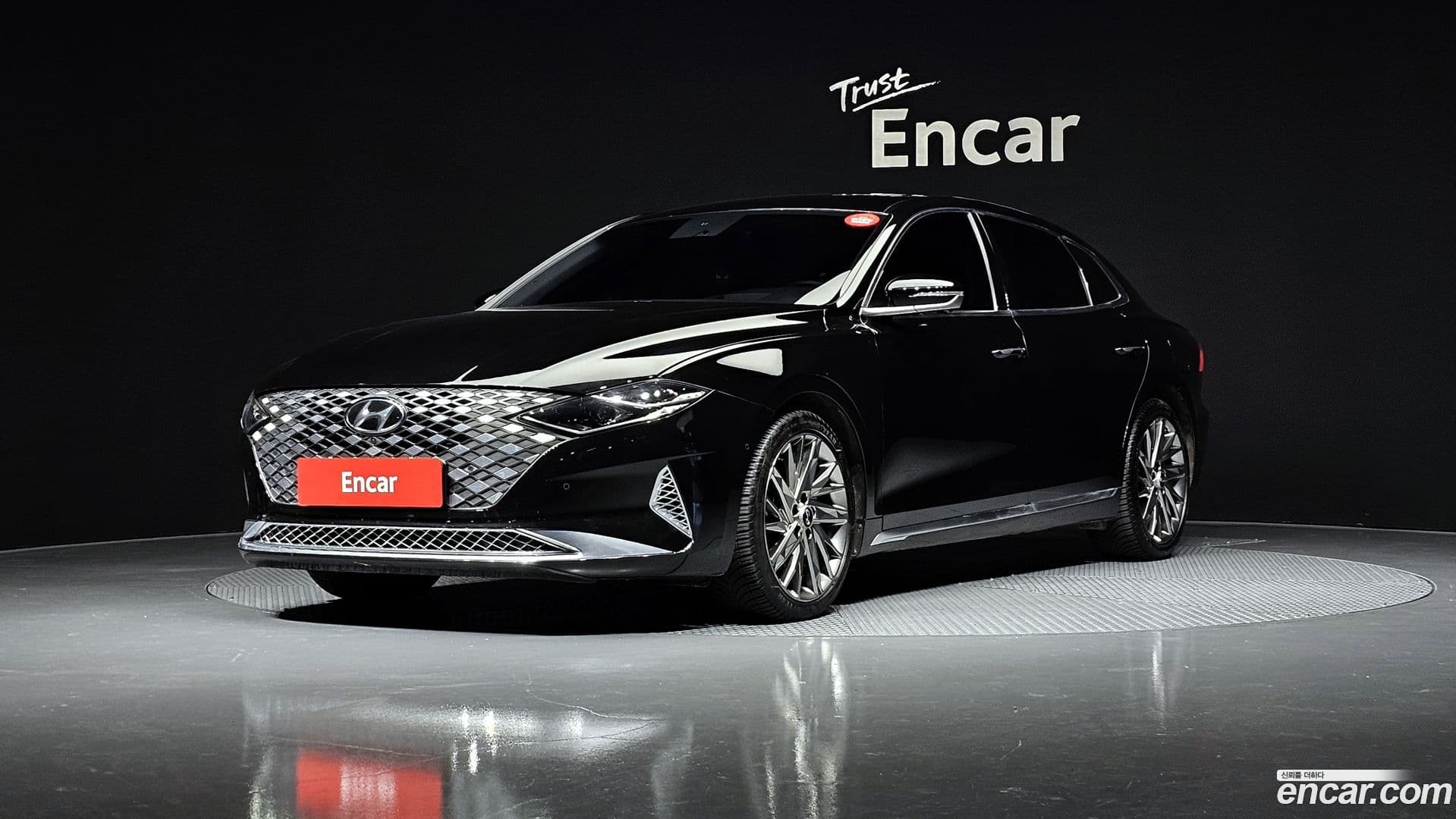 Main__Slider__Photo:Grandeur Hyundai 2019.11-0