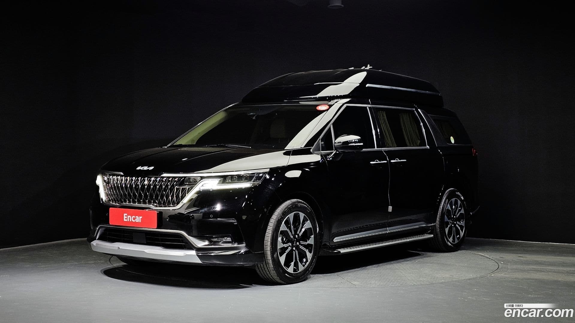 Main__Slider__Photo:Canival Kia 2021.8-0