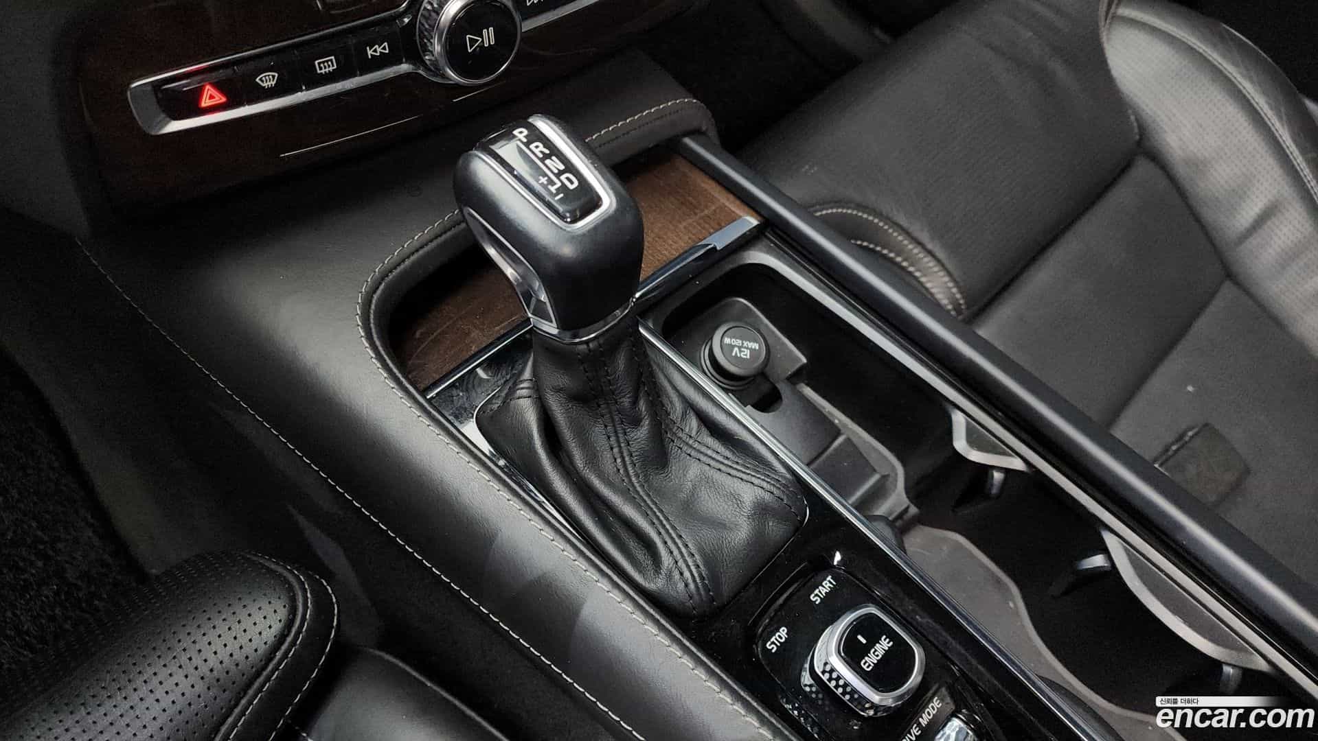 XC90 Volvo 2017.4-INNER-009