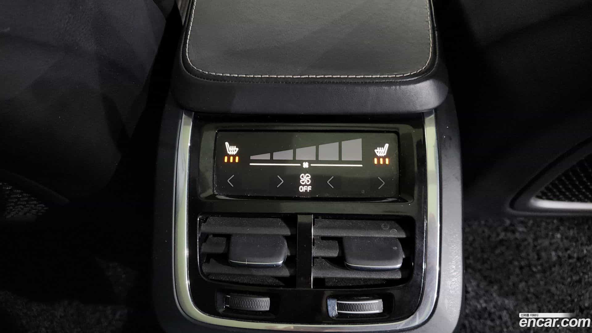 XC90 Volvo 2017.4-OPTION-023