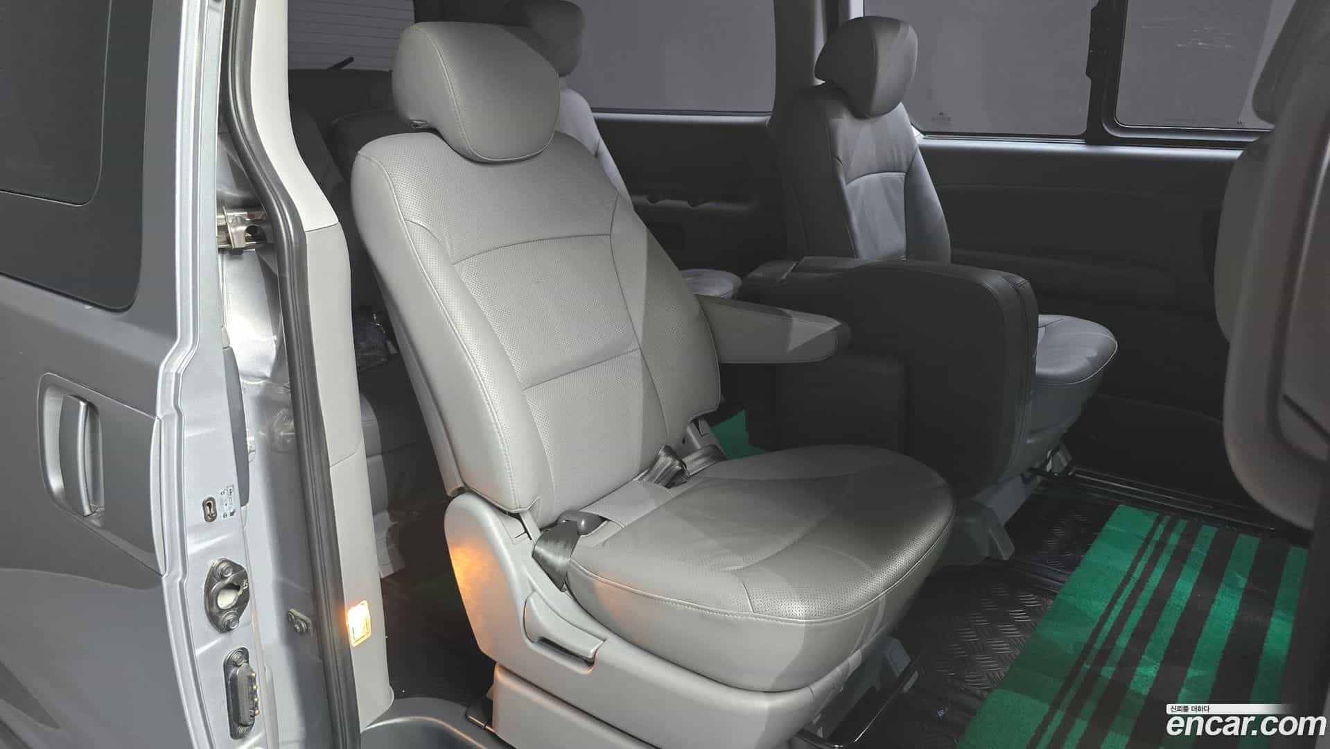 Starex Hyundai 2016.10-OPTION-017
