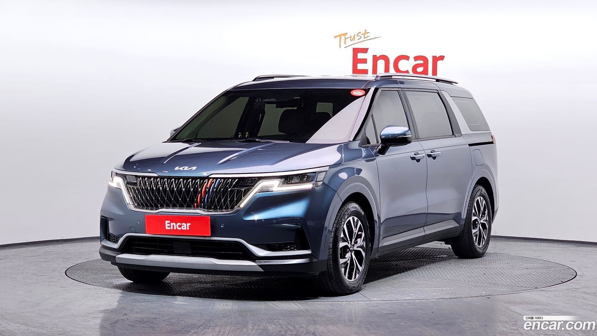 Main__Slider__Photo:Canival Kia 2021.11-0