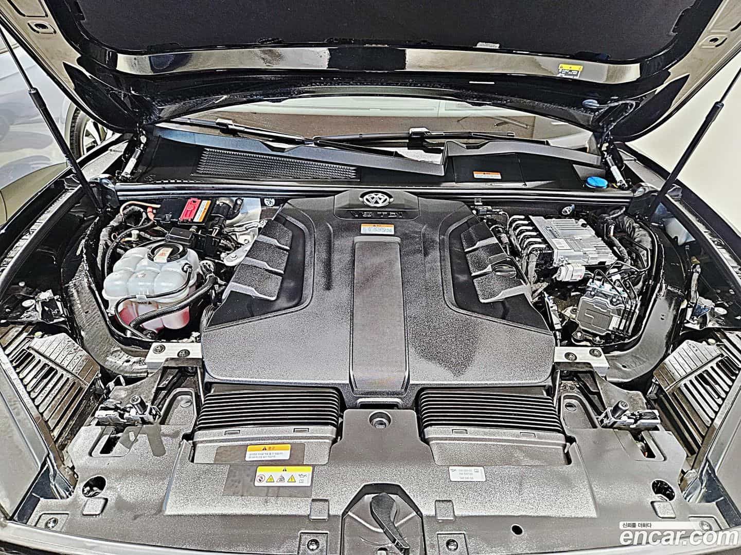 Touareg Volkswagen 2023.10-INNER-006