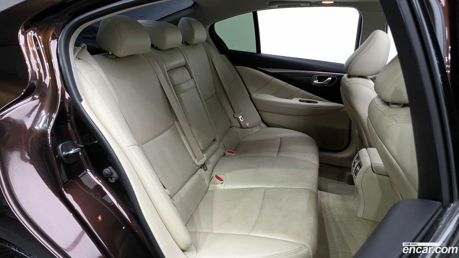 Q50 Infiniti 2018.11-OPTION-016