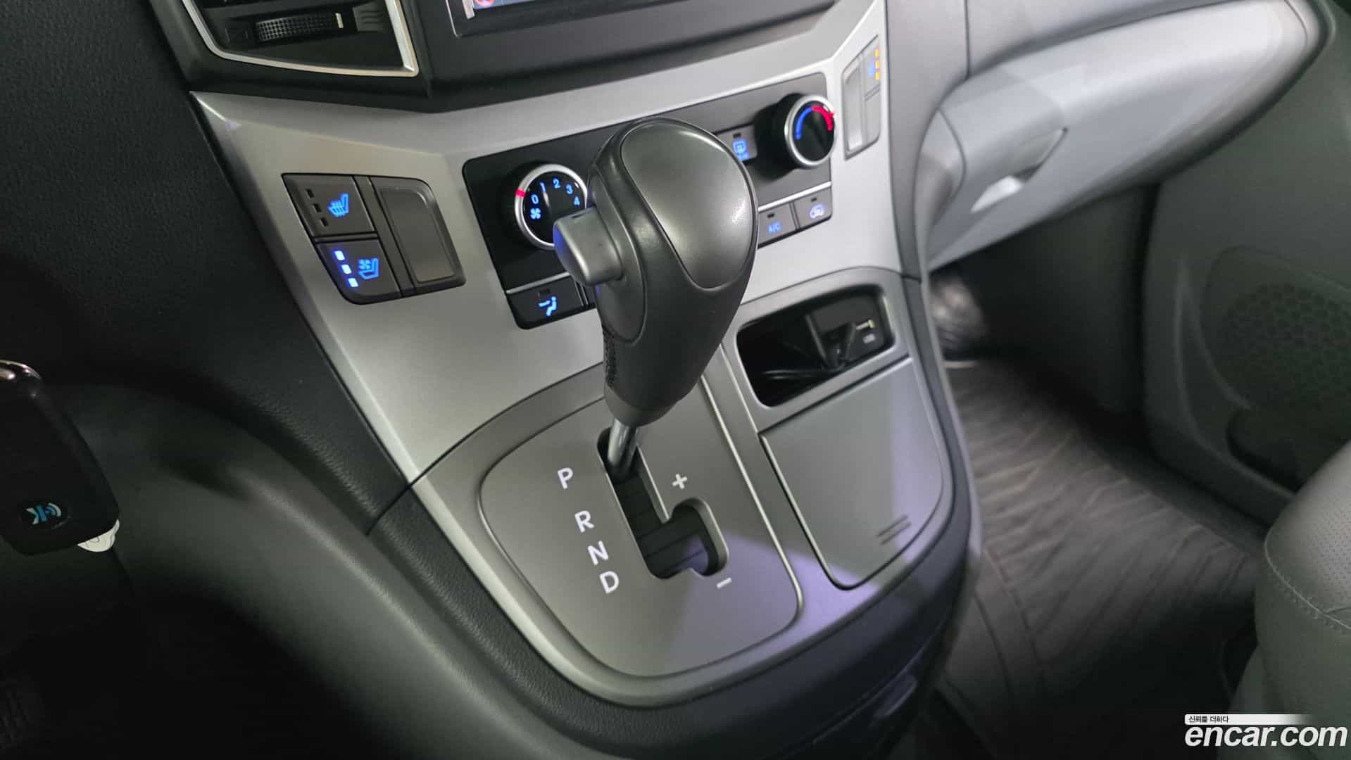 Starex Hyundai 2018.6-INNER-009