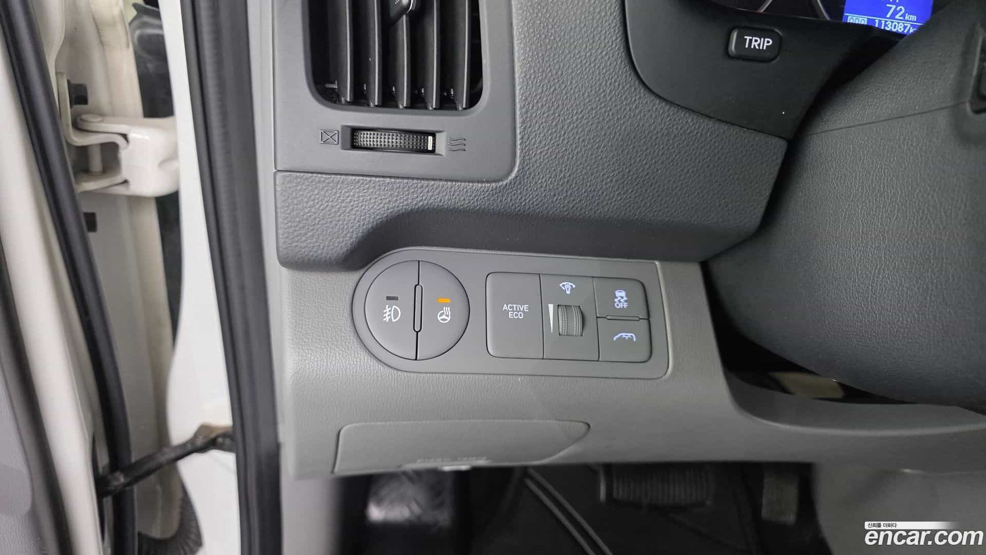 Starex Hyundai 2018.6-OPTION-017