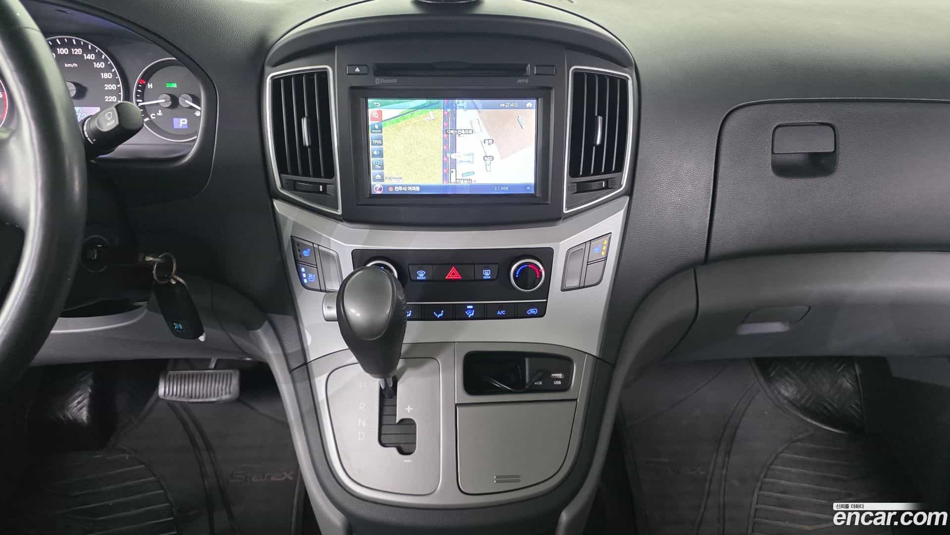 Starex Hyundai 2018.6-OPTION-019