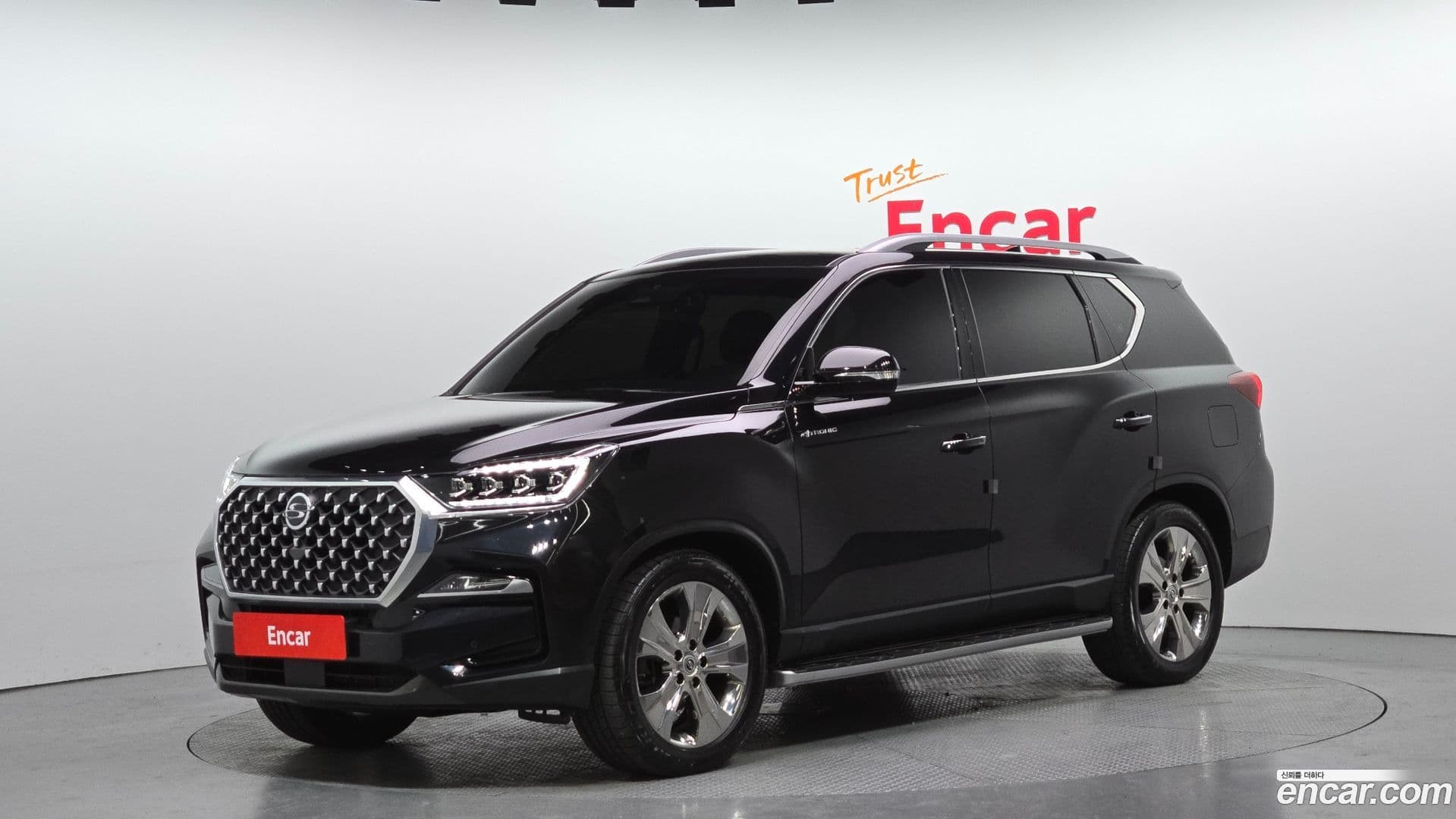 Main__Slider__Photo:Rexton KG Mobility 2022.0-0