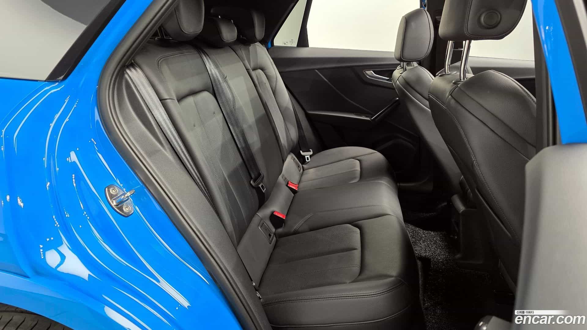 Q2 Audi 2023.11-OPTION-016