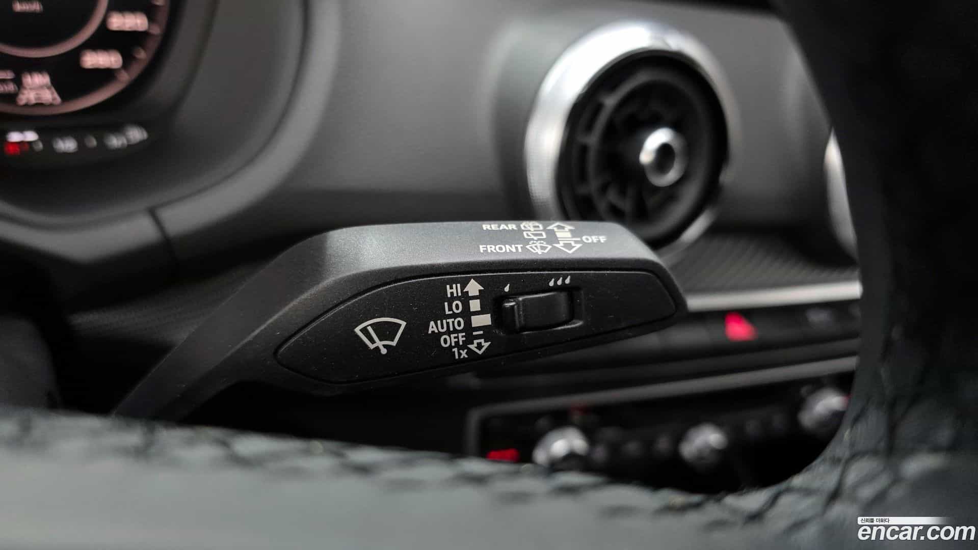 Q2 Audi 2023.11-OPTION-022