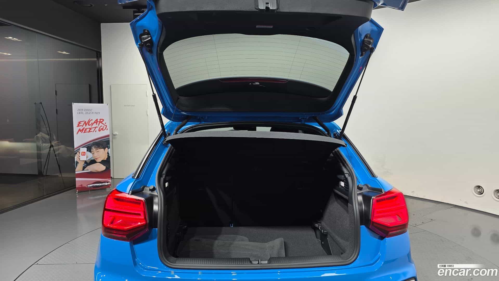Q2 Audi 2023.11-OPTION-024
