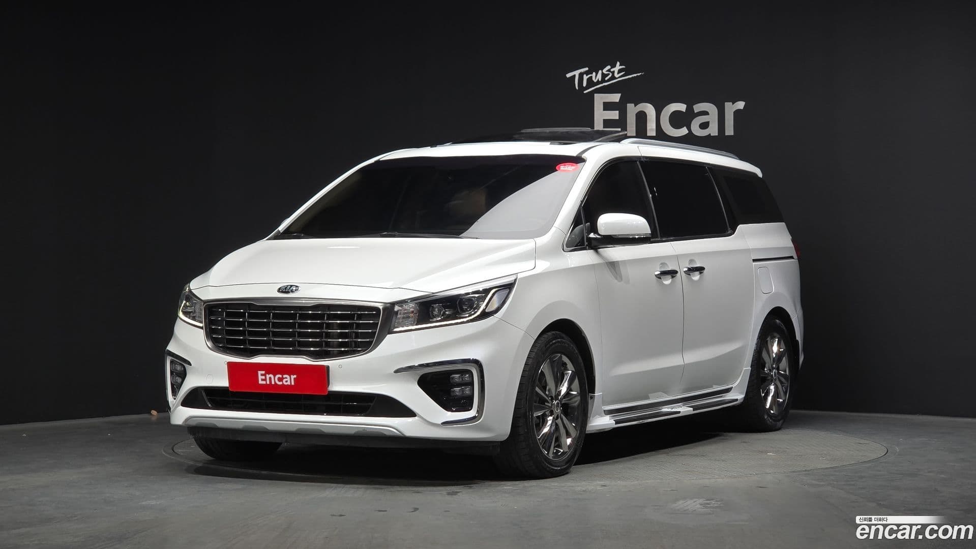 Main__Slider__Photo:Canival Kia 2020.4-0