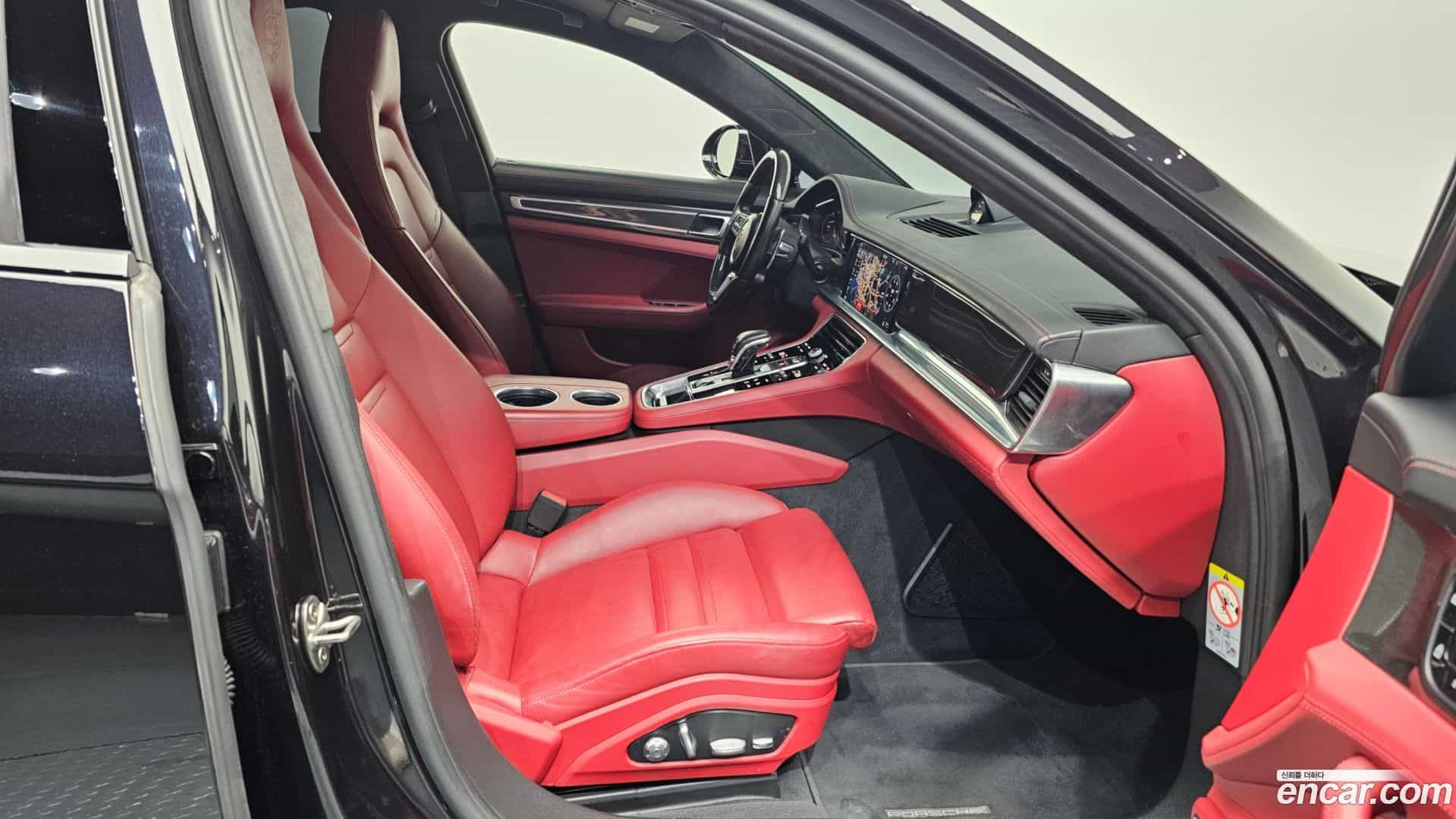 Panamera Porsche 2019.7-OPTION-015