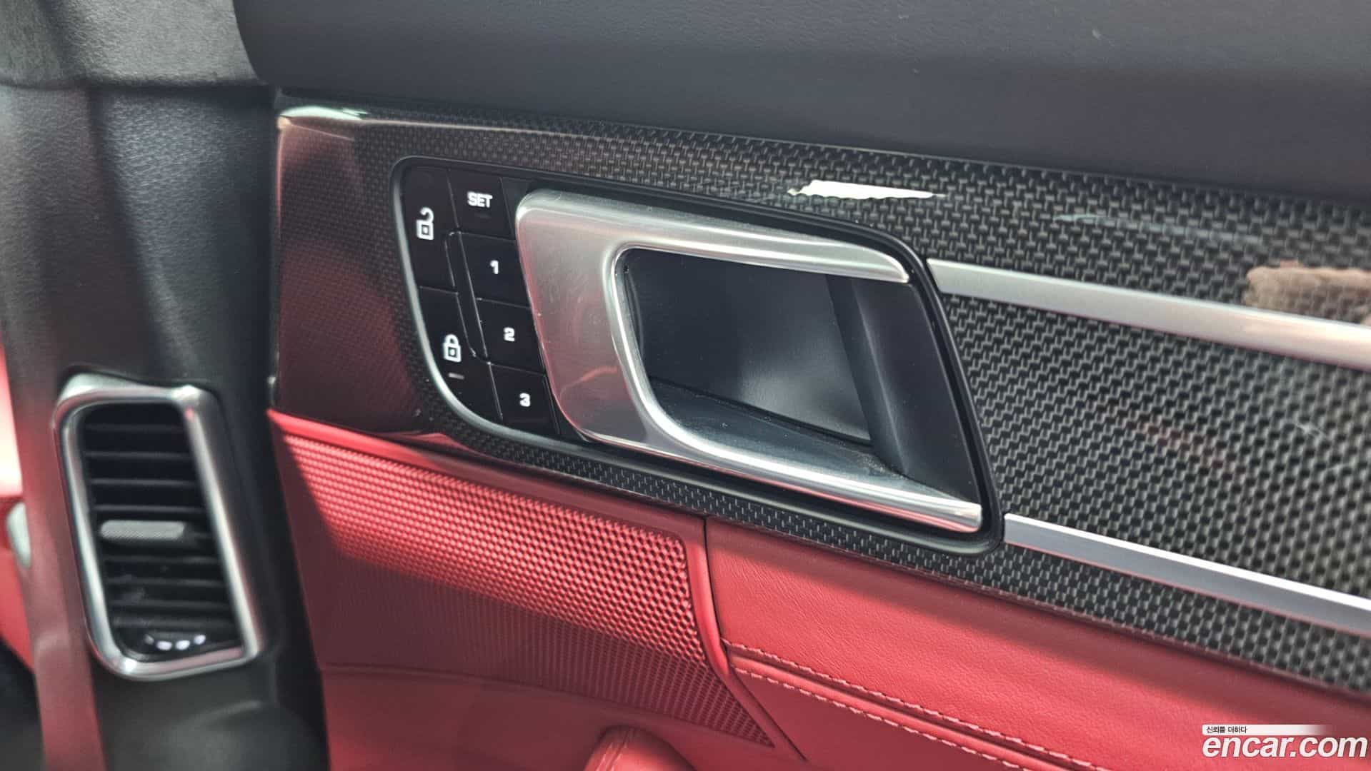 Panamera Porsche 2019.7-OPTION-021