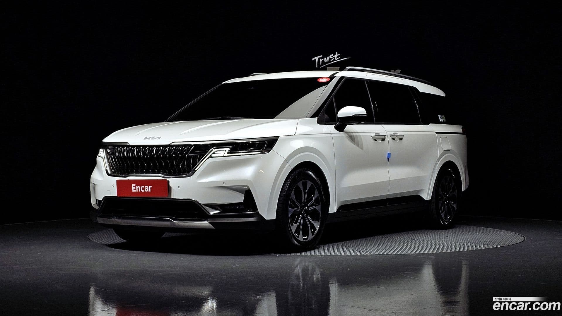 Main__Slider__Photo:Canival Kia 2022.0-0