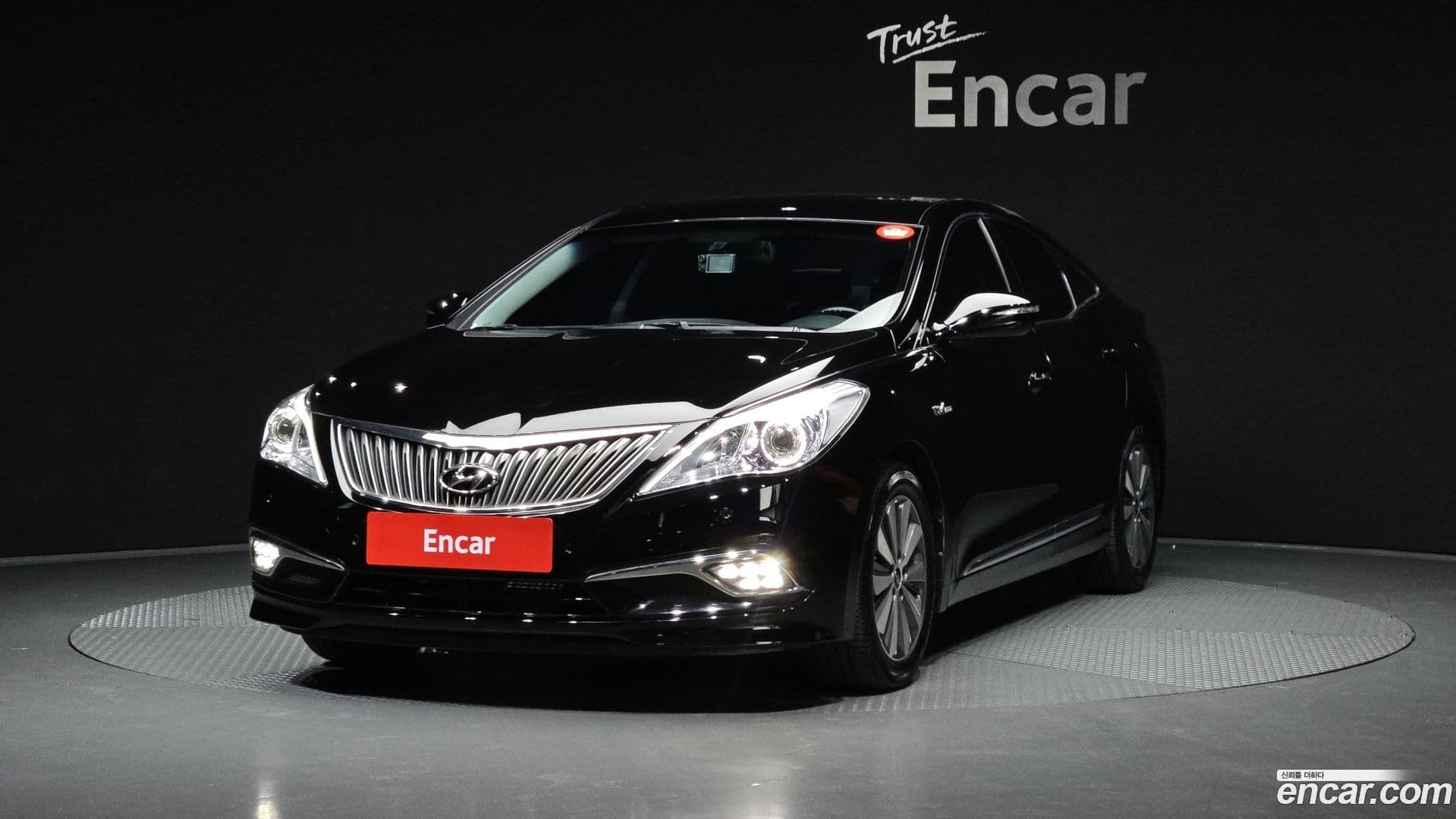 Main__Slider__Photo:Grandeur Hyundai 2015.10-0