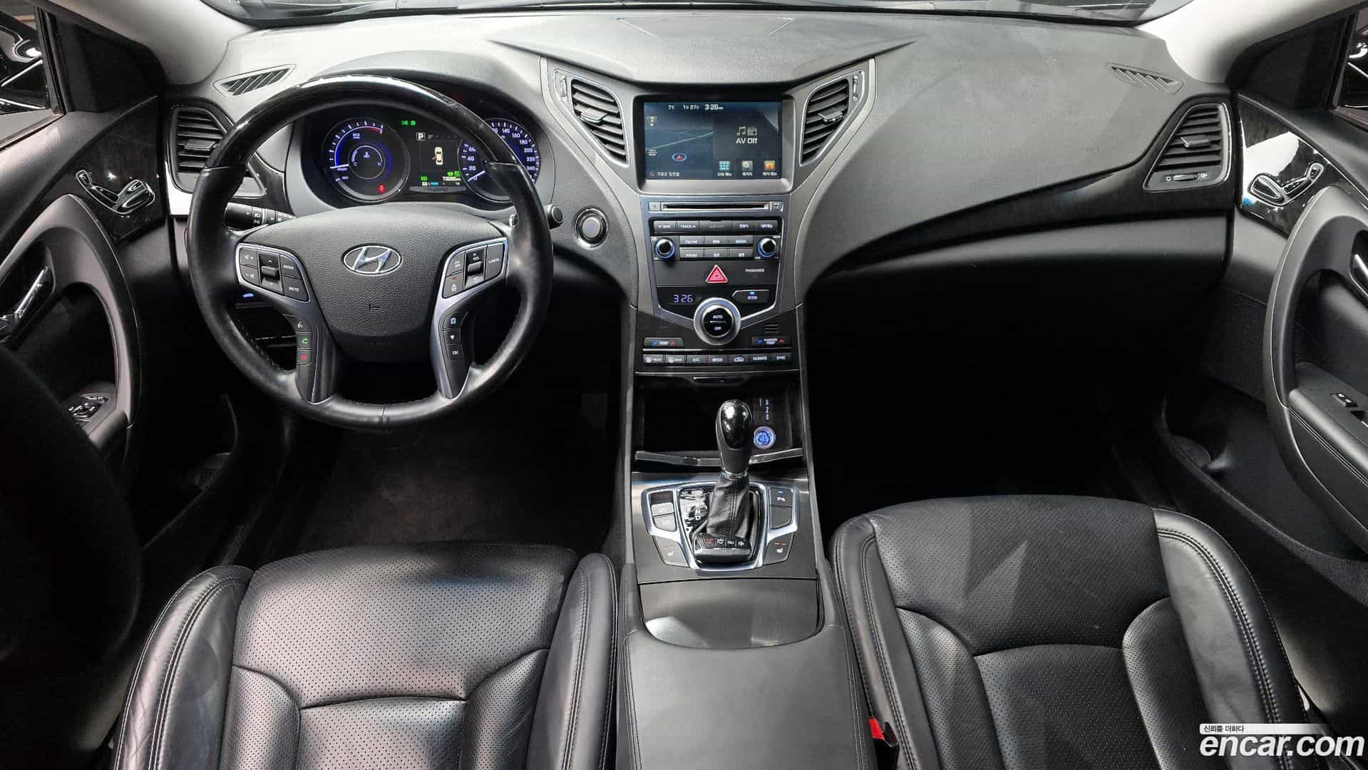 Grandeur Hyundai 2015.10-INNER-007