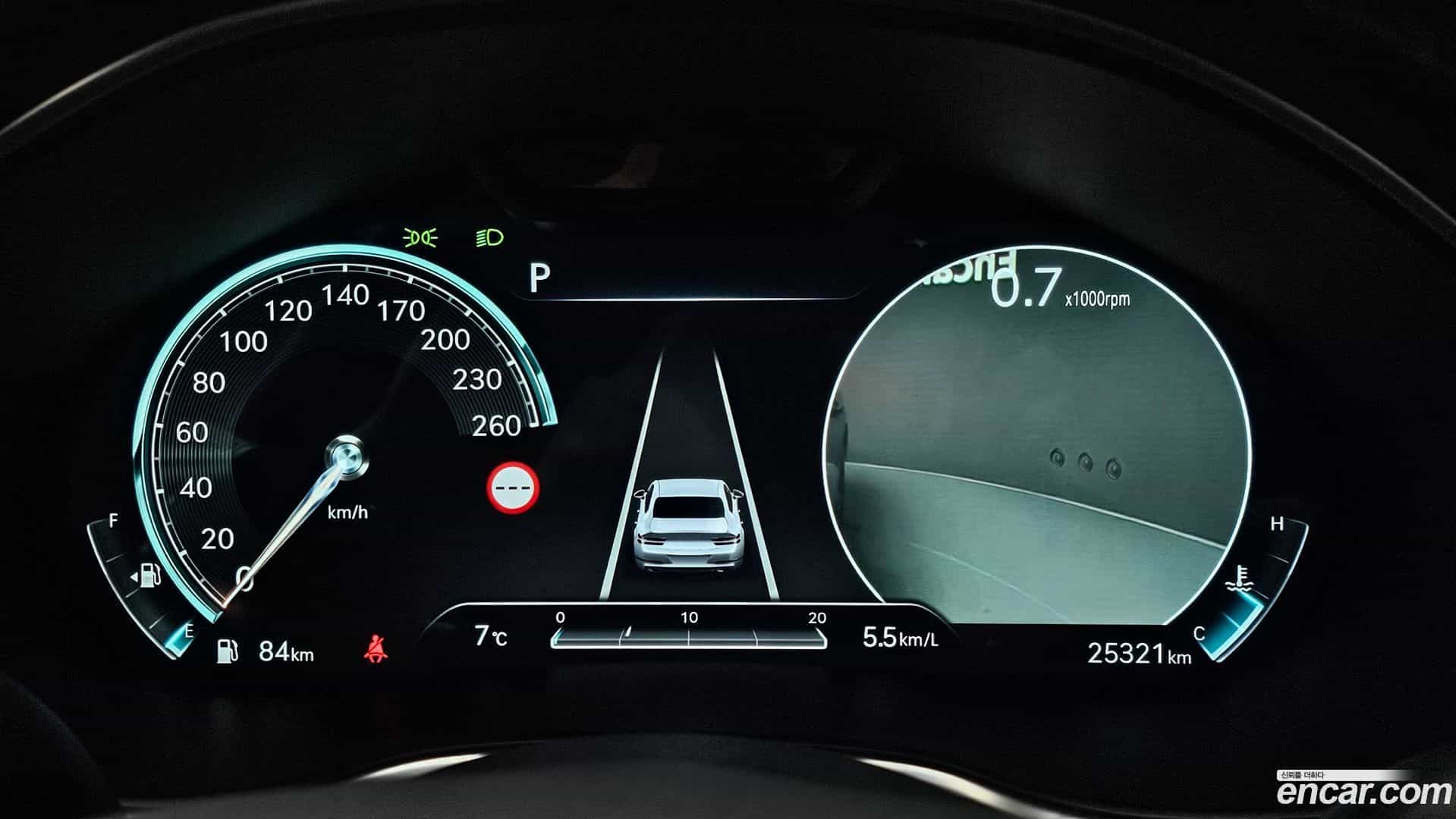 G80 Genesis 2022.0-INNER-008