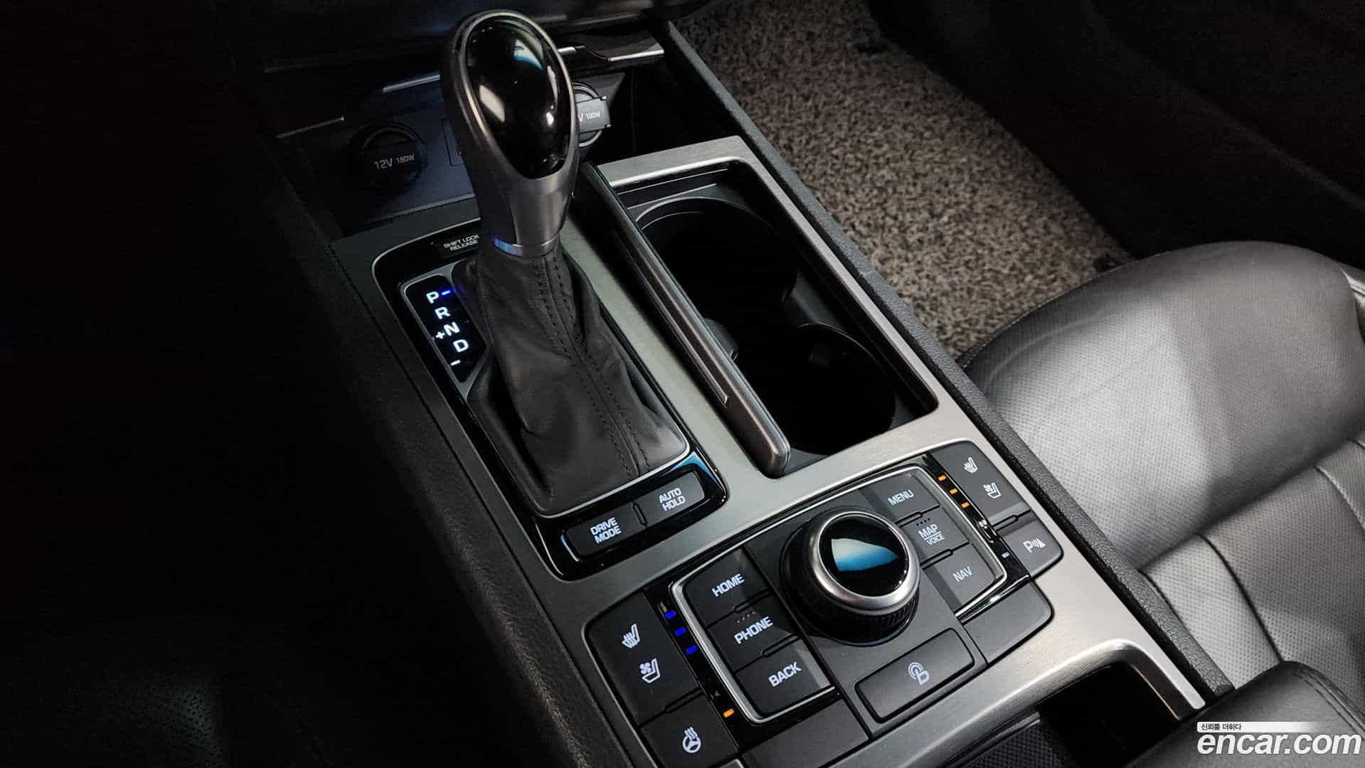 Genesis Hyundai 2015.9-INNER-009
