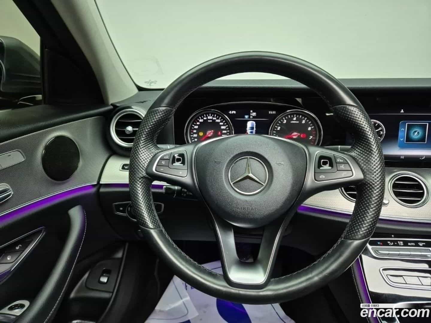 E-Class Mercedes-Benz 2017.1-INNER-006