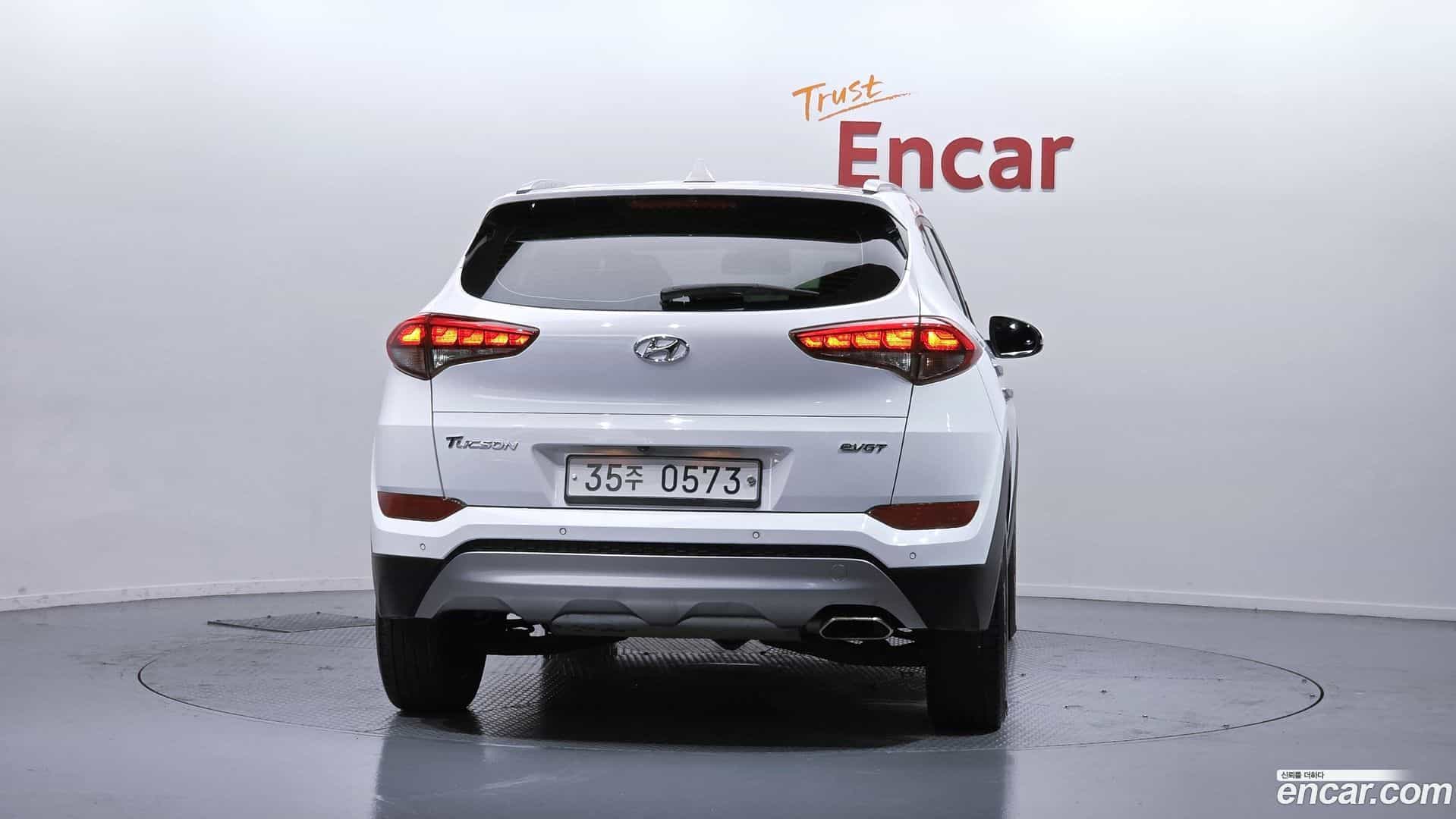 Tucson Hyundai 2016.5-OUTER-004