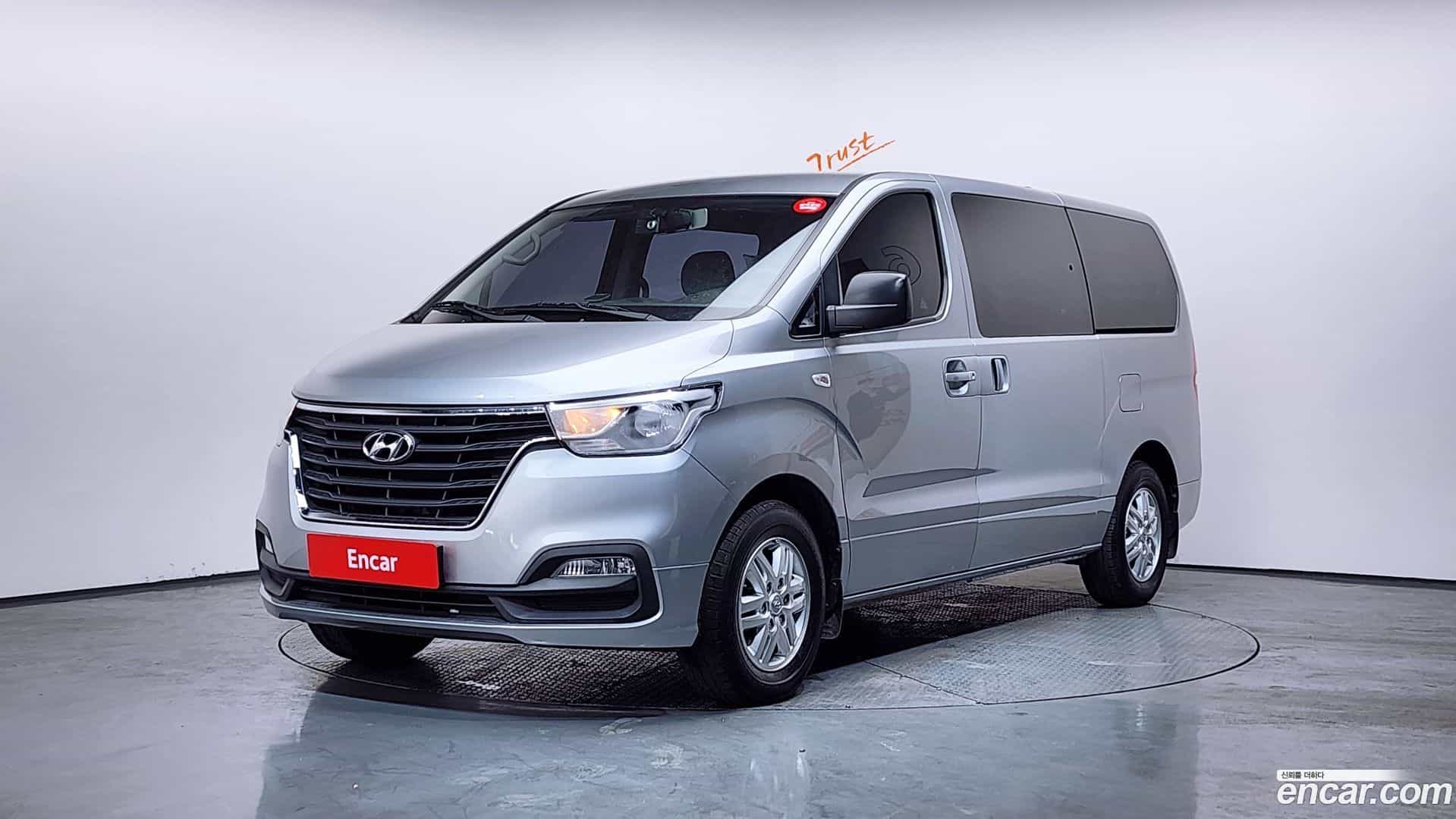 Starex Hyundai 2018.6-OUTER-001