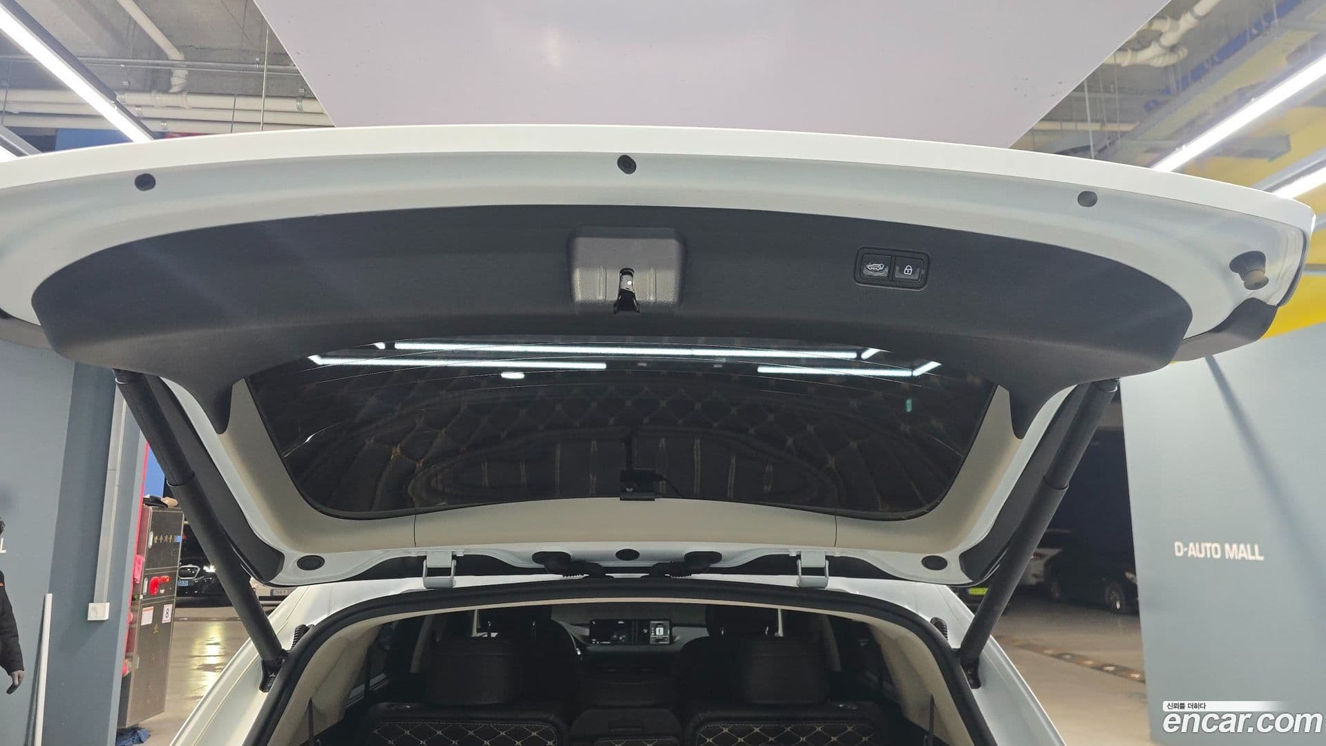 Main__Slider__Photo:GV80 Genesis 2020.8-19