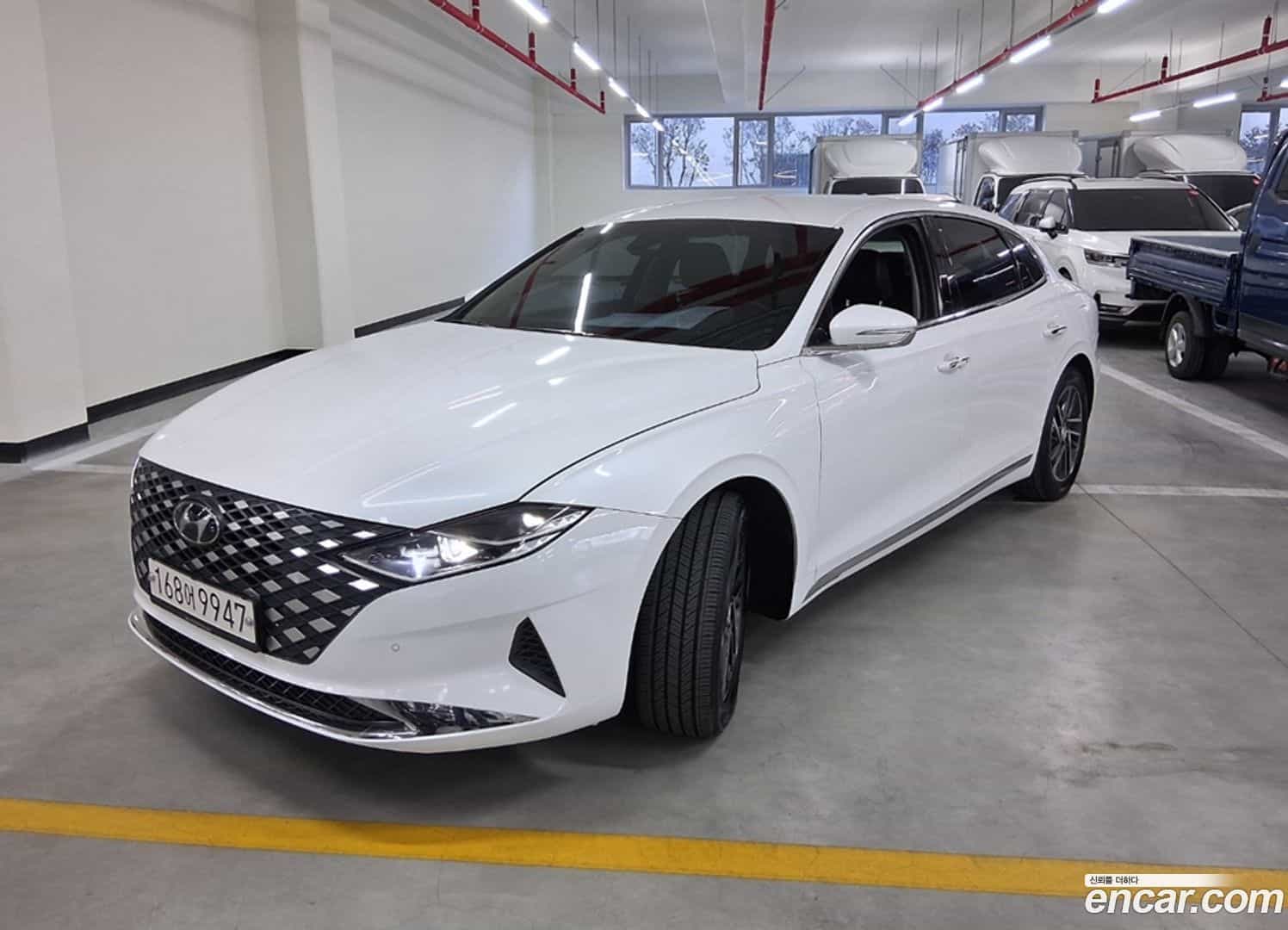 Grandeur Hyundai 2021.6-OUTER-001