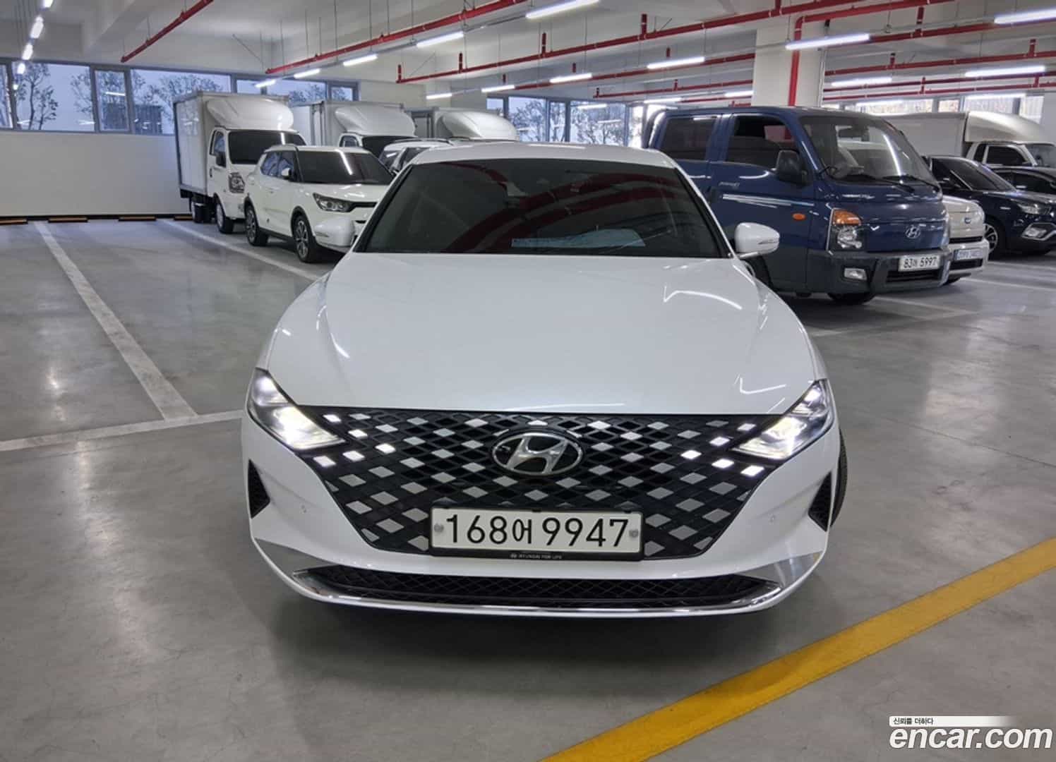 Grandeur Hyundai 2021.6-OUTER-003