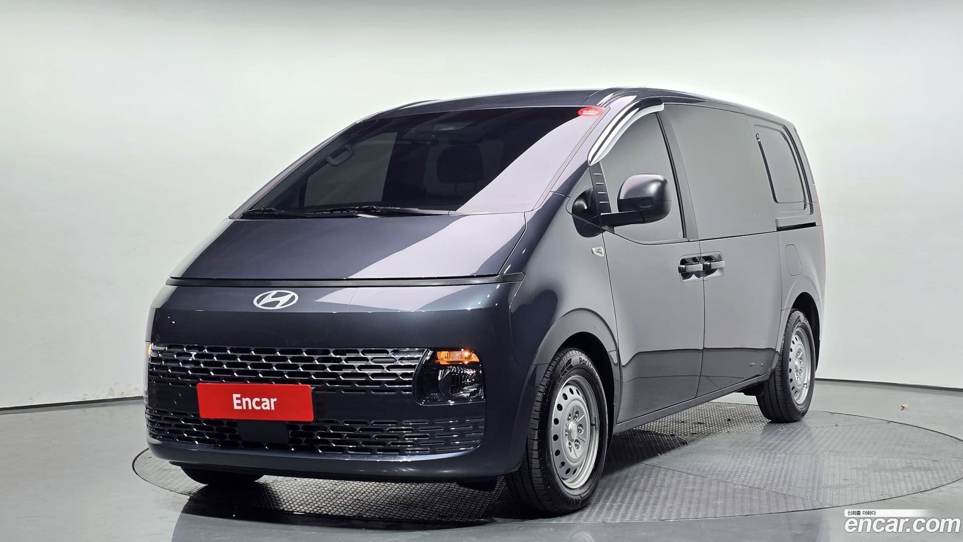 Main__Slider__Photo:Staria Hyundai 2024.4-0