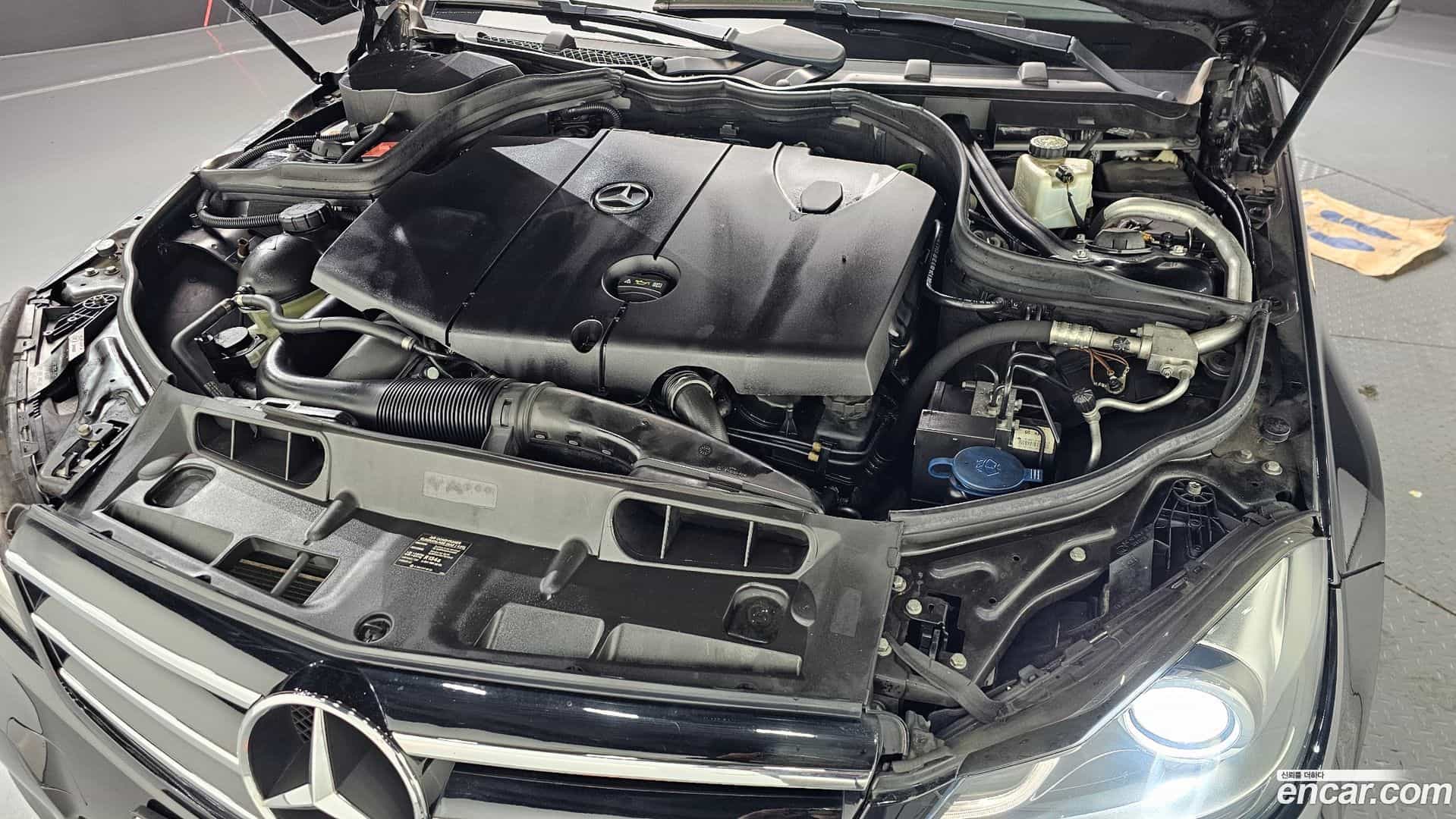C-Class Mercedes-Benz 2014.3-INNER-006