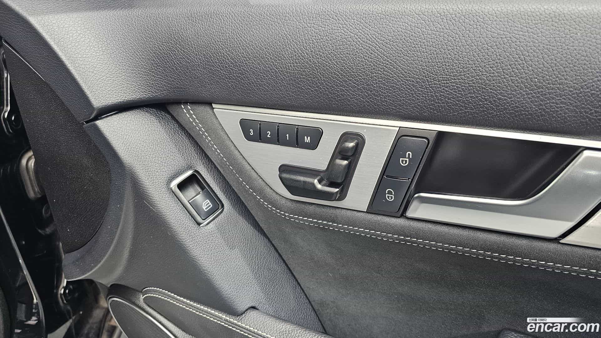 C-Class Mercedes-Benz 2014.3-OPTION-023