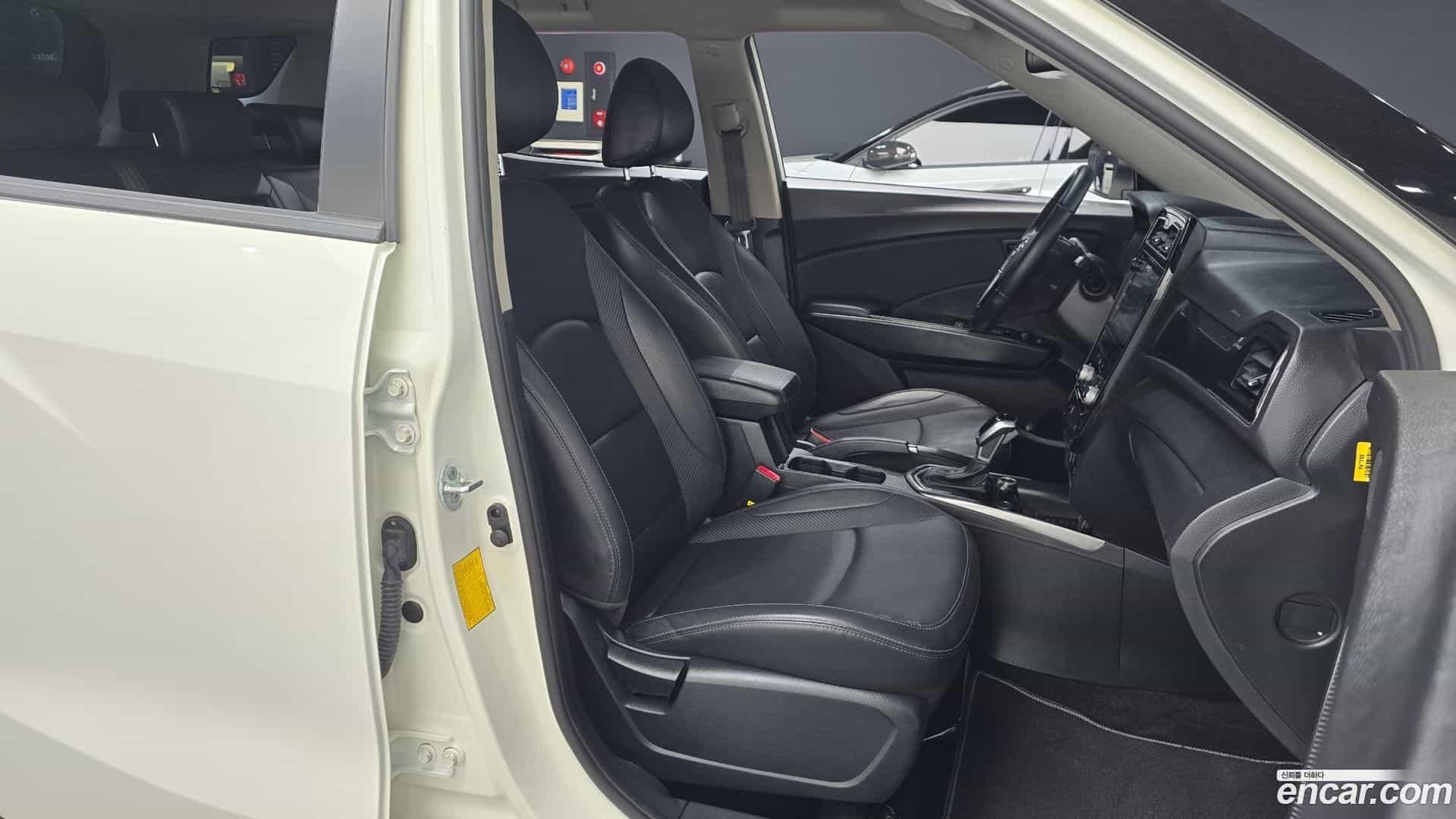 TIBOLI KG Mobility 2021.10-INNER-010