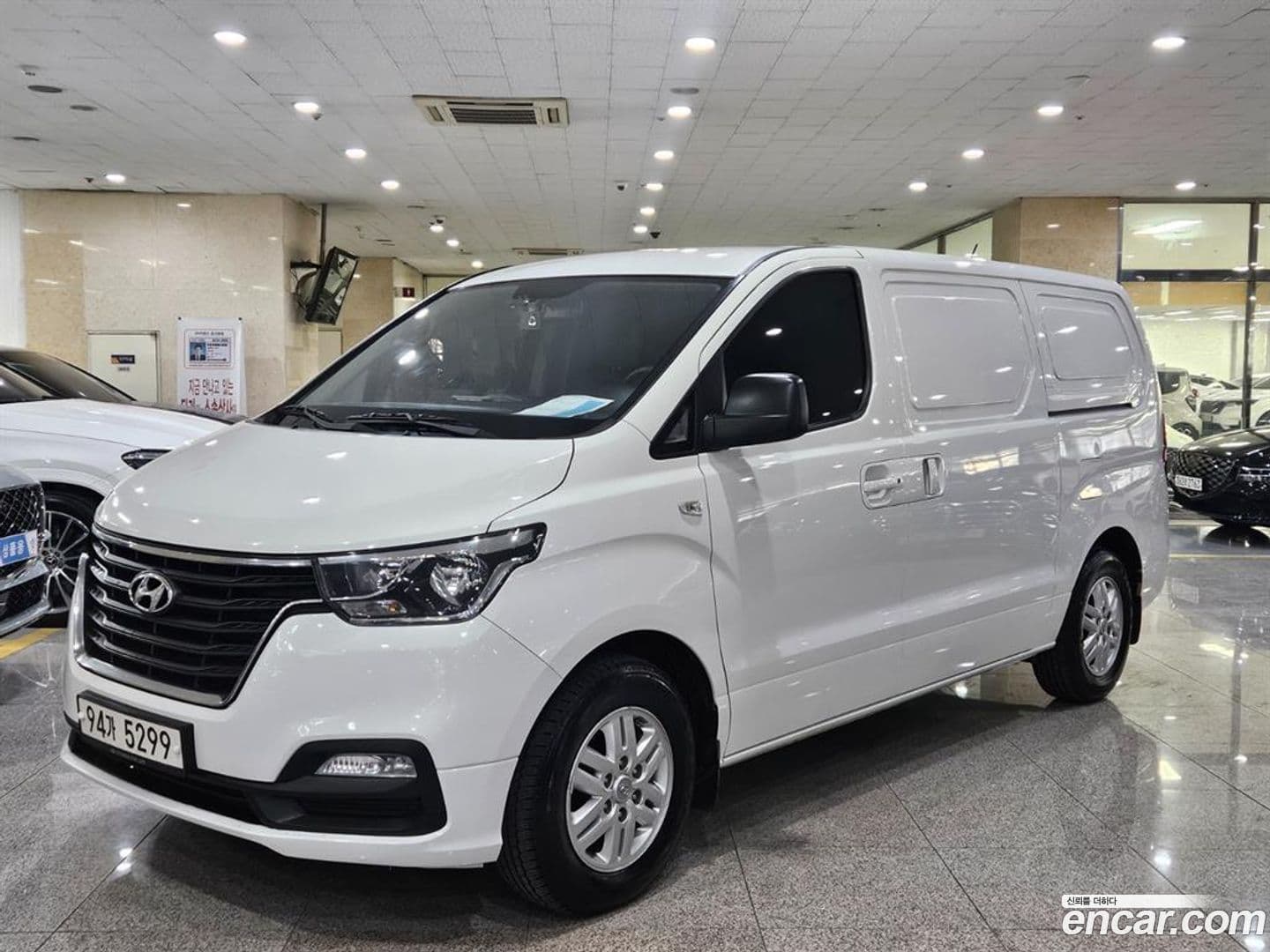 Main__Slider__Photo:Starex Hyundai 2021.3-0