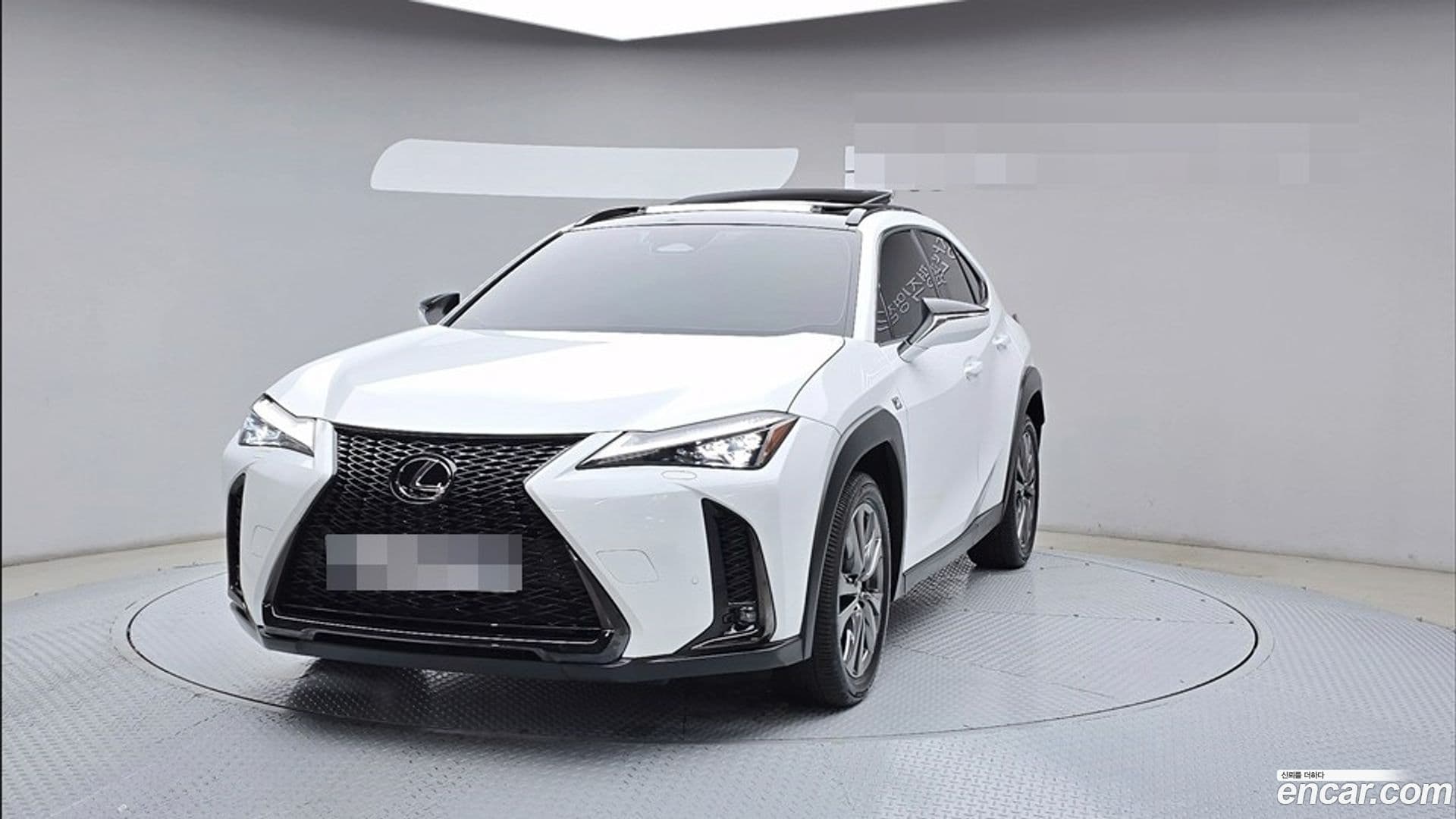 Main__Slider__Photo:UX Lexus 2024.10-0
