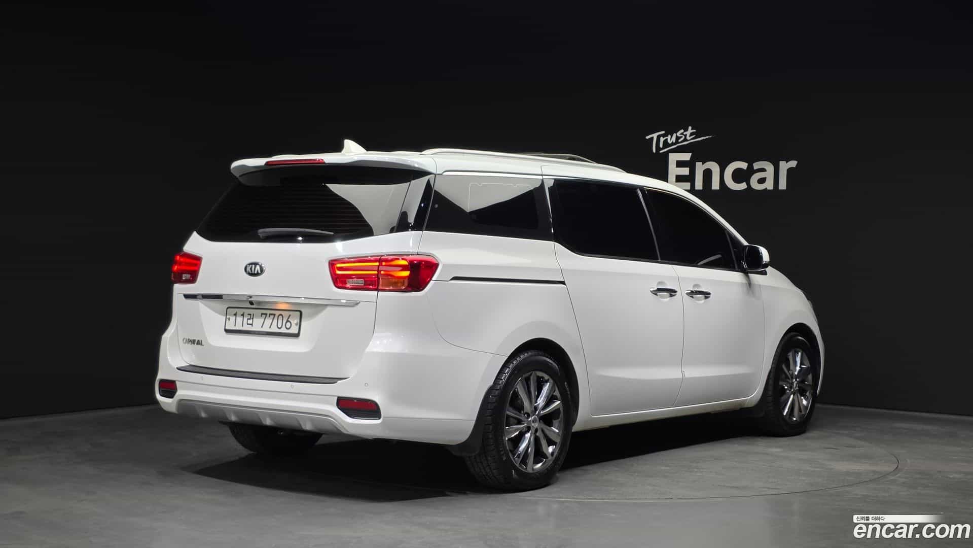 Canival Kia 2018.9-OUTER-002