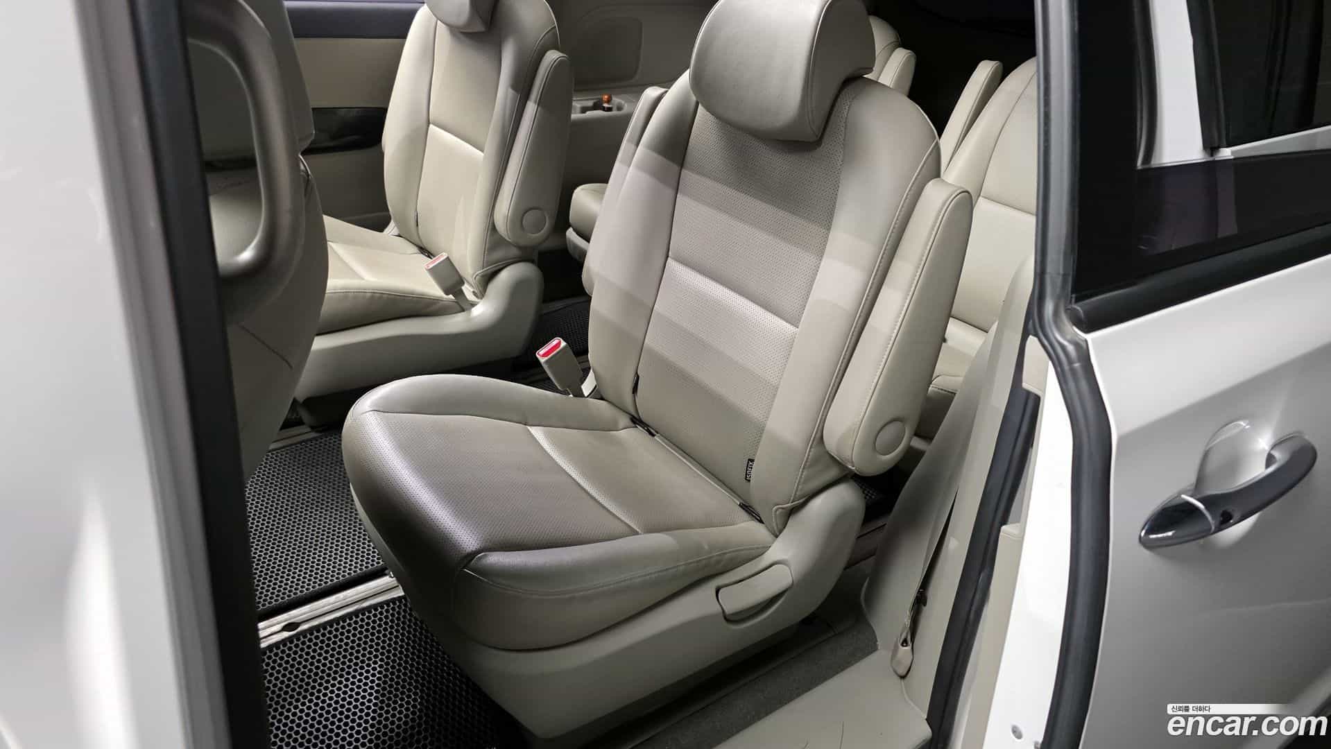 Canival Kia 2018.9-OPTION-015